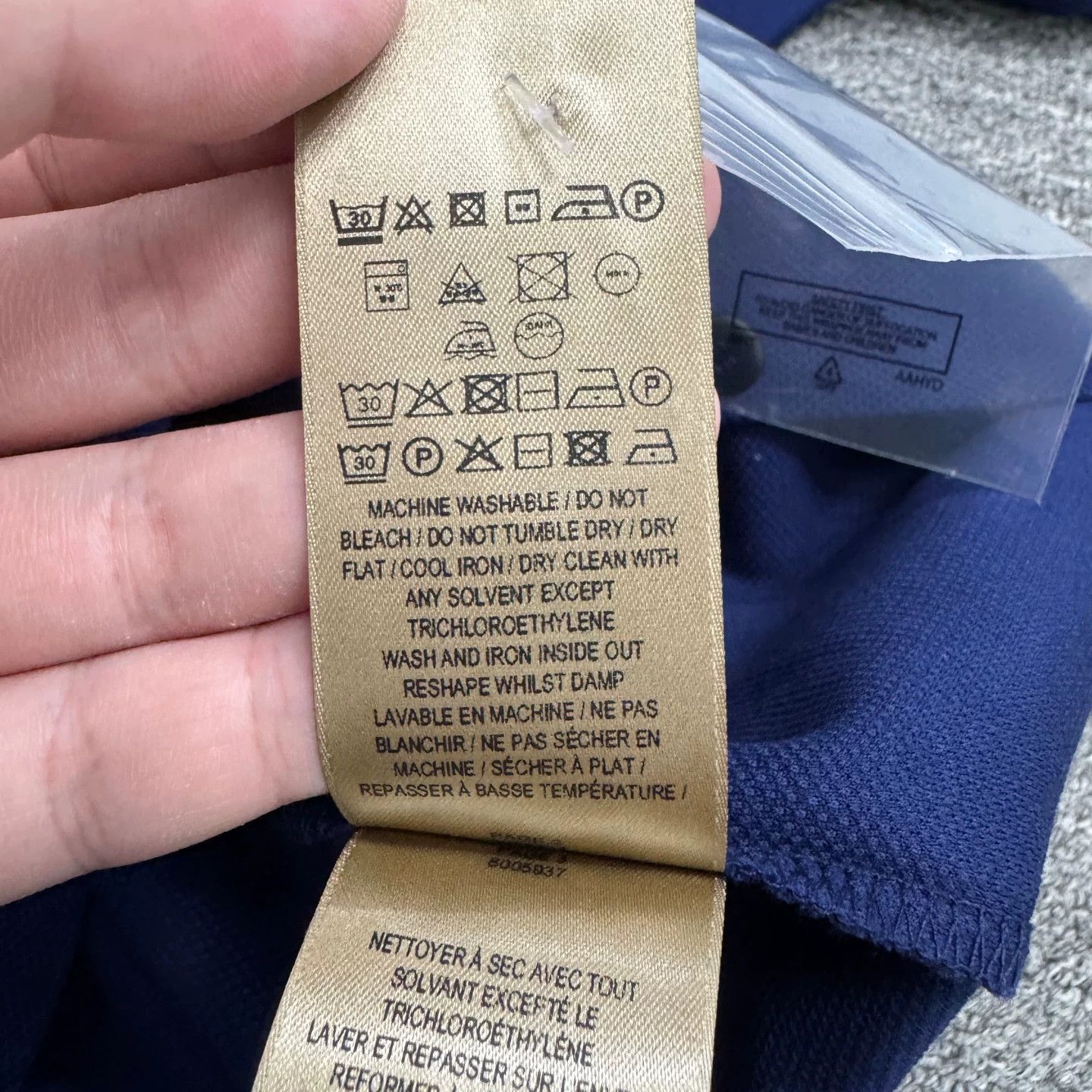 Burberry Burberry War Horse Embroidery Short Sleeve Size US XS / EU 42 / 0 - 4 Thumbnail