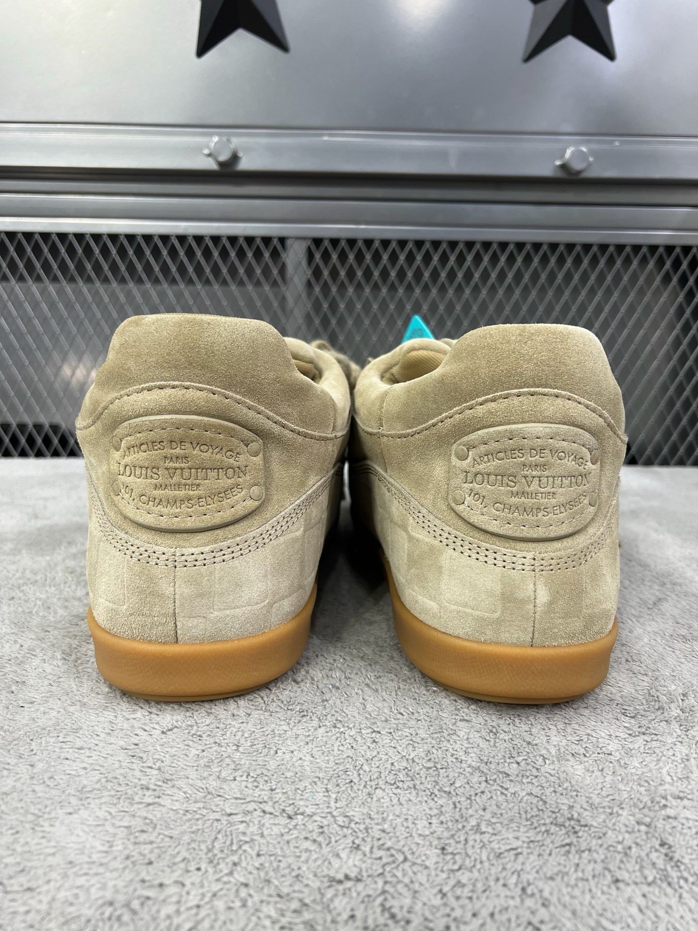 Louis Vuitton Louis Vuitton Collab Beige Lowtop Sneakers 25 Men Size US 10 / EU 43 - 6 Thumbnail