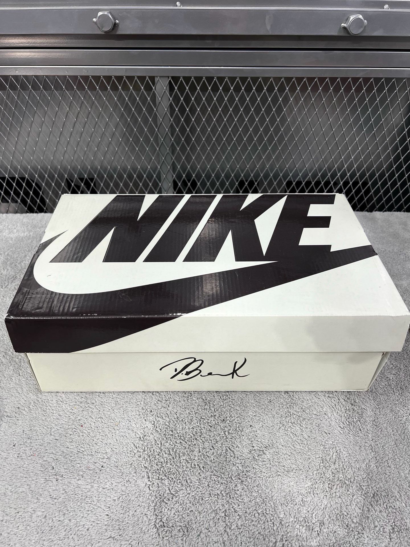 Nike Nike White Lowtop Sneakers 44.5 Men Size US 11 / EU 44 - 8 Thumbnail