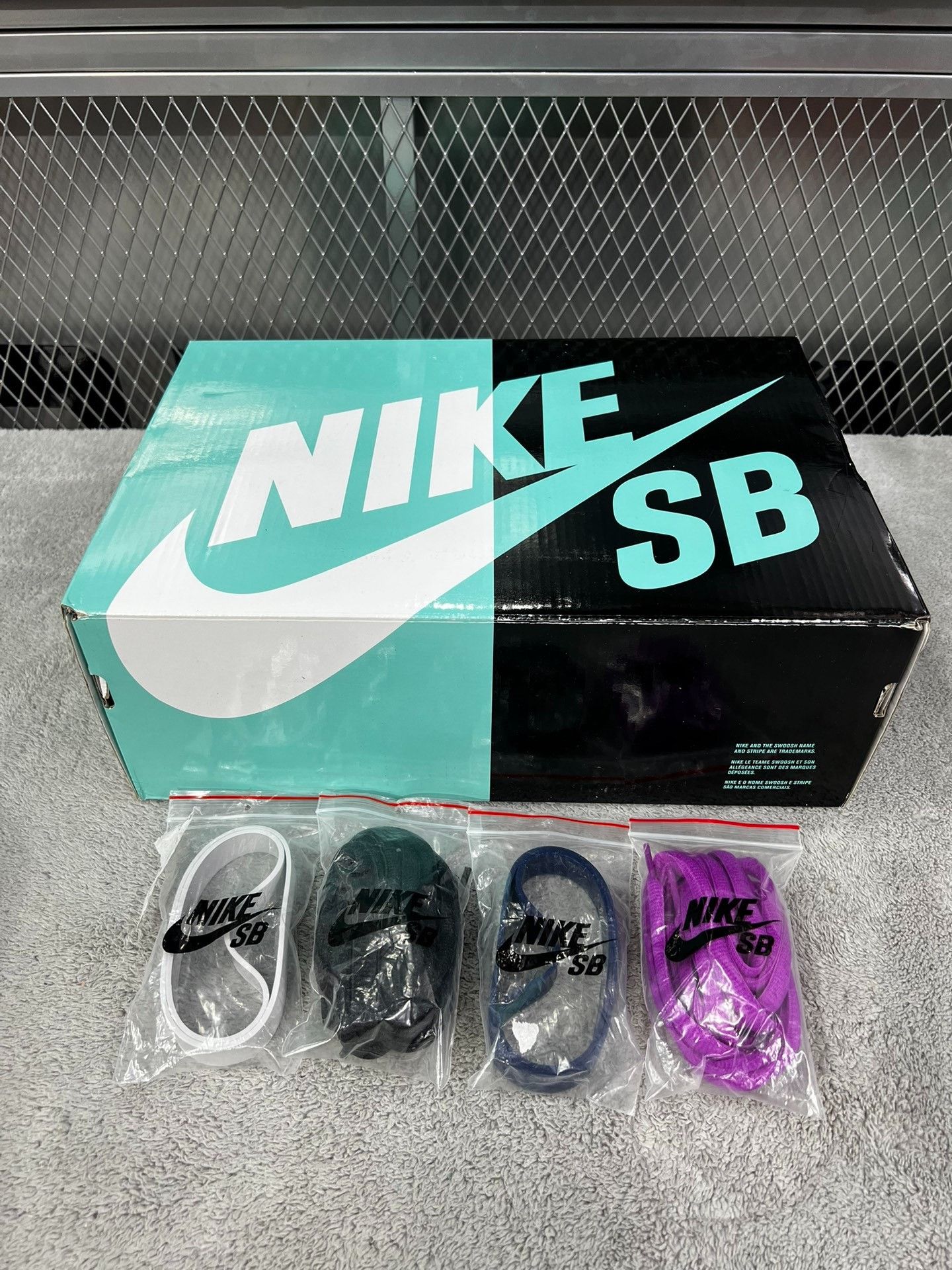 Nike Nike DUNK Green Lowtop Sneakers 44 Men Size US 10.5 / EU 43-44 - 8 Thumbnail