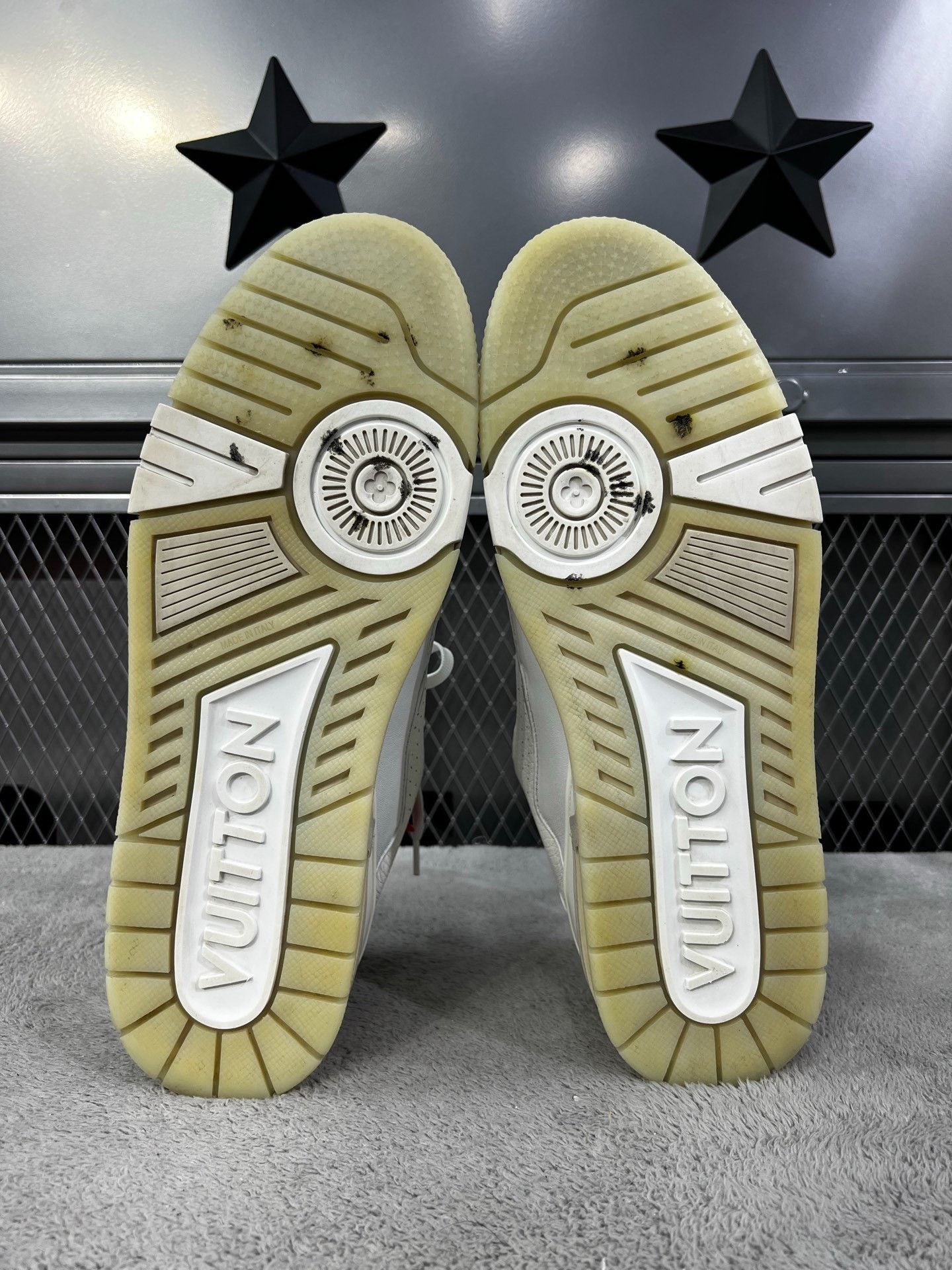 Louis Vuitton Louis Vuitton Training White Lowtop Sneakers 43 Men Size US 10 / EU 43 - 5 Thumbnail