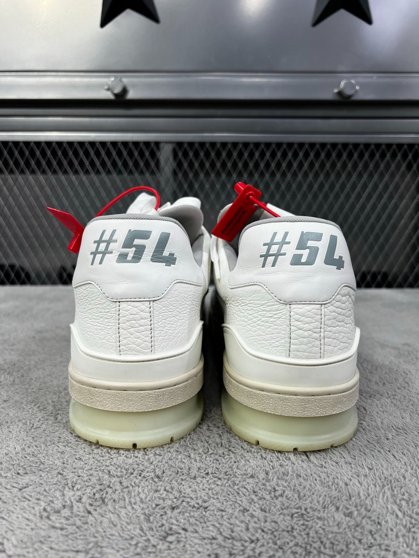 Louis Vuitton Louis Vuitton Training White Lowtop Sneakers 43 Men Size US 10 / EU 43 - 7 Thumbnail