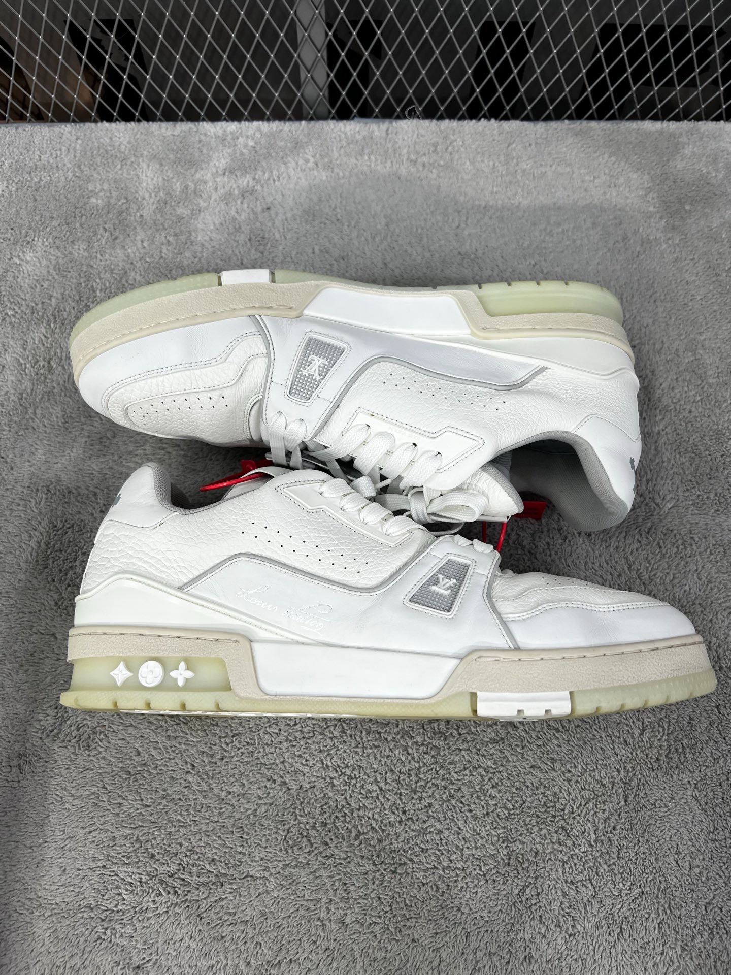 Louis Vuitton Louis Vuitton Training White Lowtop Sneakers 43 Men Size US 10 / EU 43 - 4 Thumbnail