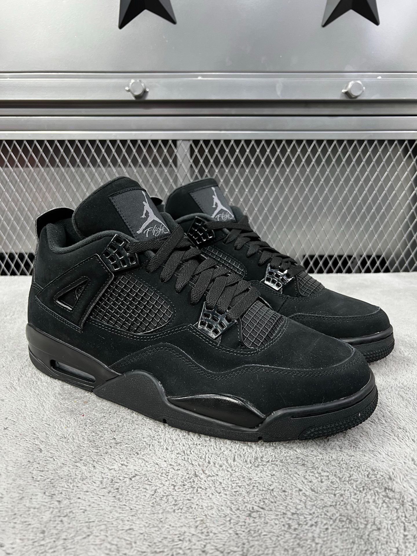 Nike Nike Black Lowtop Sneakers 46 Men Size US 12 / EU 45 - 3 Thumbnail