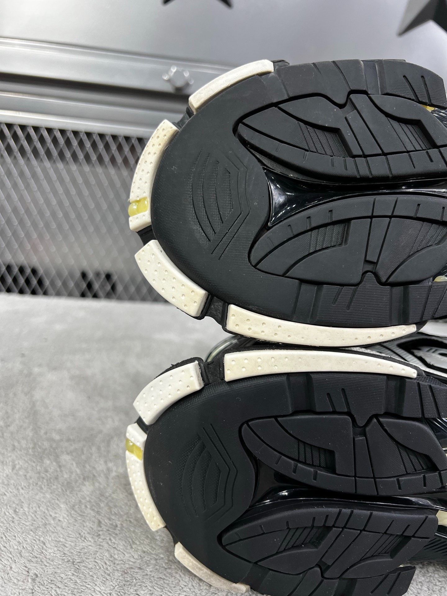Balenciaga Balenciaga Running Black Lowtop Sneakers 46 Men Size US 12 / EU 45 - 6 Thumbnail