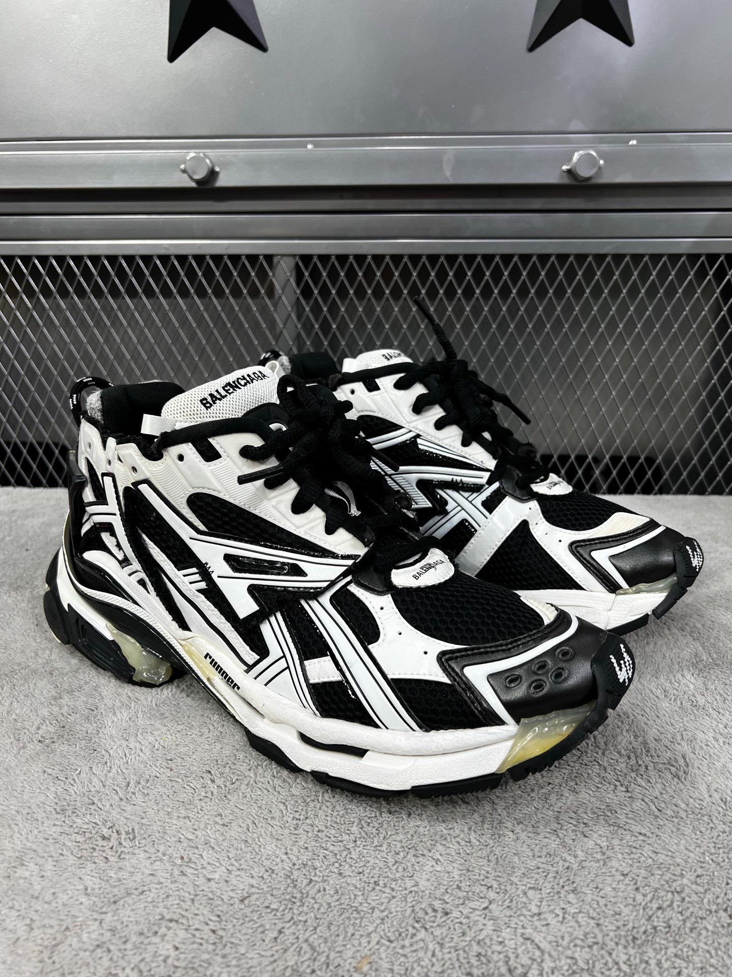 Balenciaga Balenciaga Running Black Lowtop Sneakers 46 Men Size US 12 / EU 45 - 3 Thumbnail