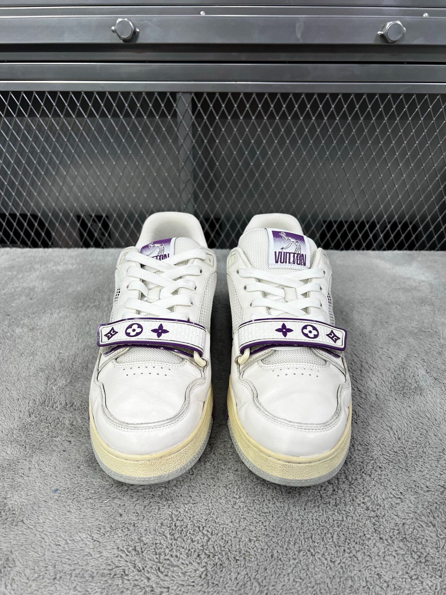 Louis Vuitton Louis Vuitton Training White Lowtop Sneakers 41 Men Size US 8.5 / EU 41-42 - 2 Thumbnail