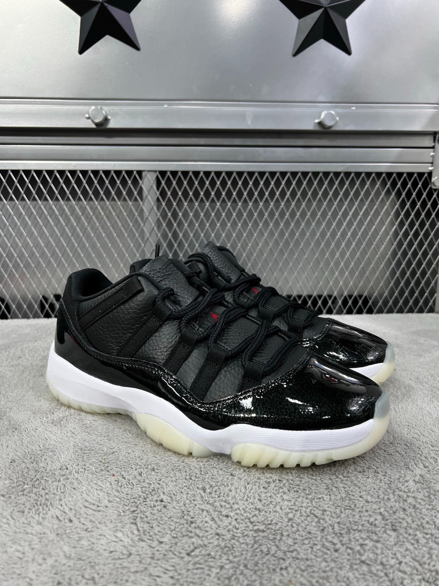 Nike Nike Retro Lowtop Sneakers 42 Men Size US 9 / EU 42 - 3 Thumbnail
