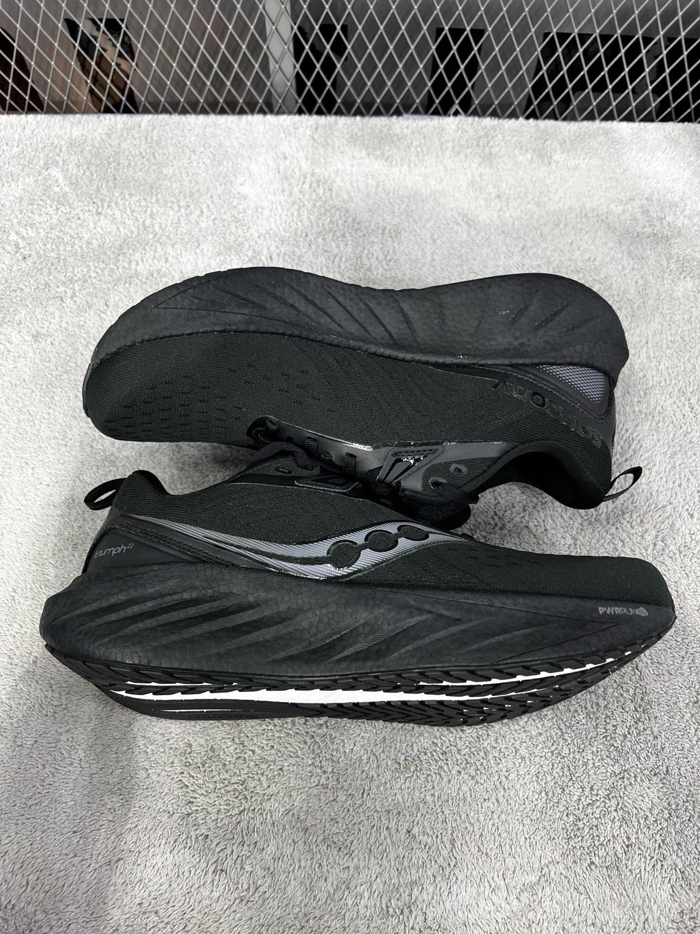 Other Running Black Lowtop Sneakers 22 Men Size US 10 / EU 43 - 4 Thumbnail