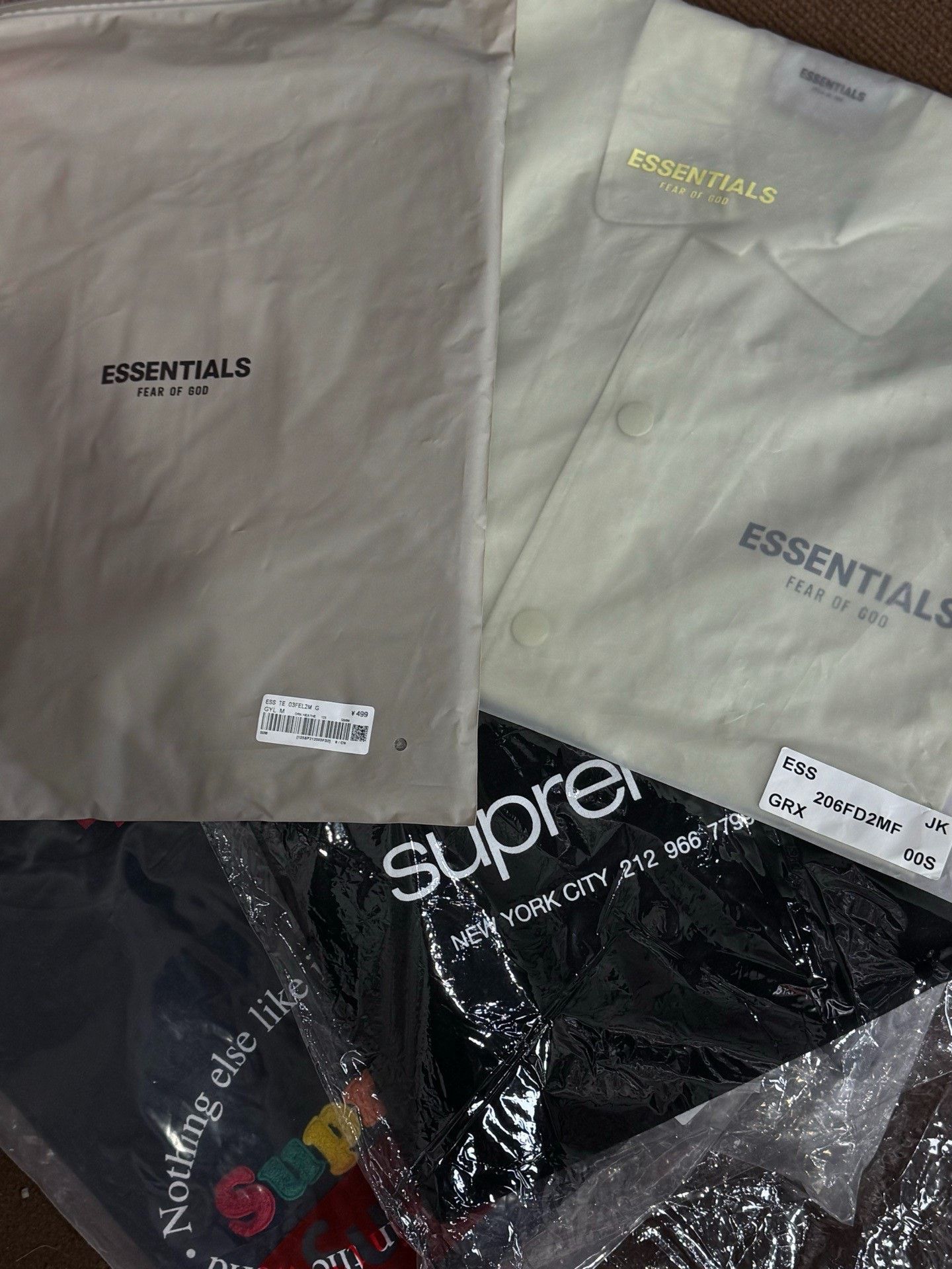 Supreme Supreme Black T-Shirt L Men Size US L / EU 52-54 / 3 - 5 Thumbnail