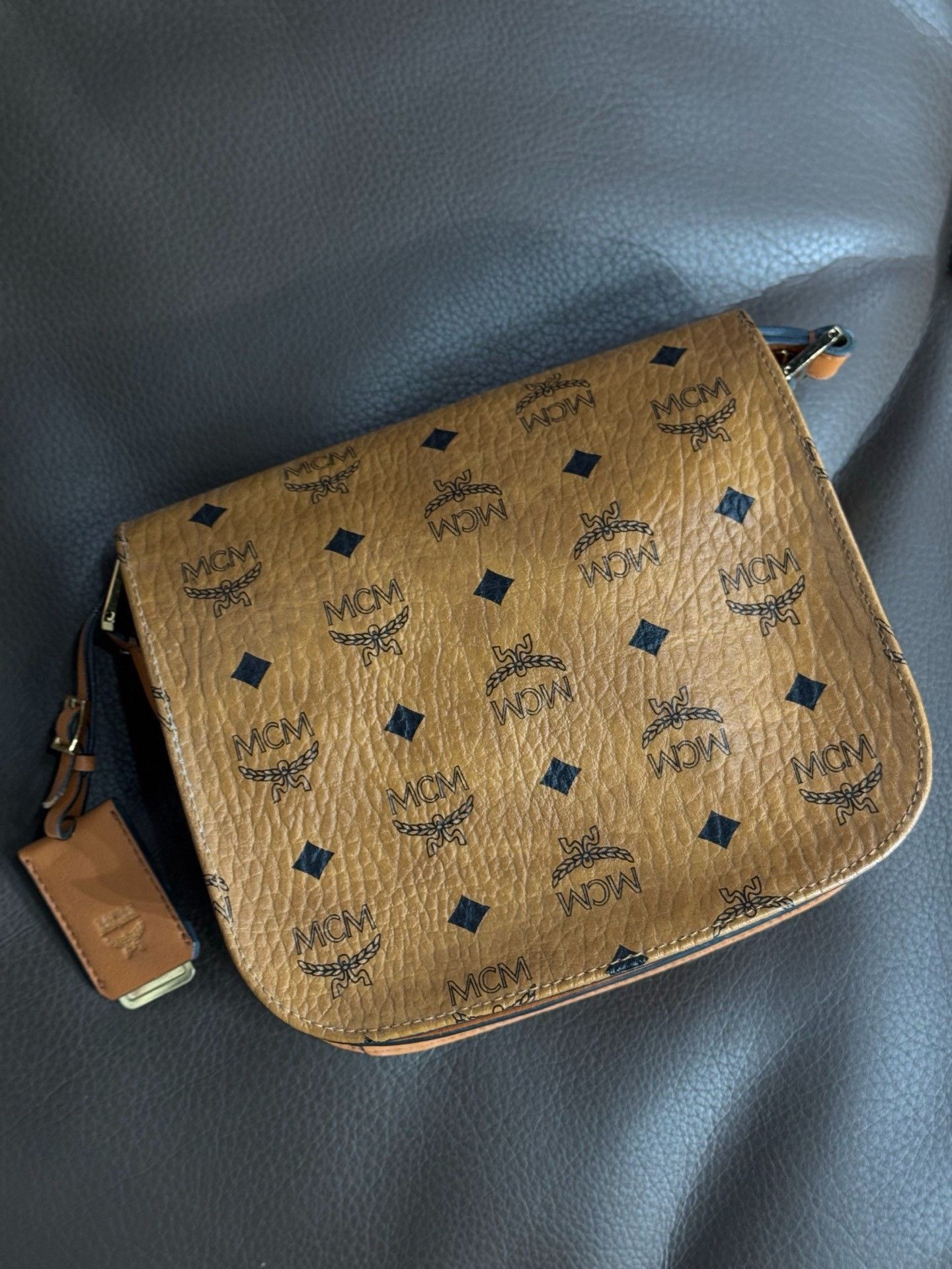 MCM MCM Shoulder Bag M Women Size ONE SIZE - 2 Thumbnail