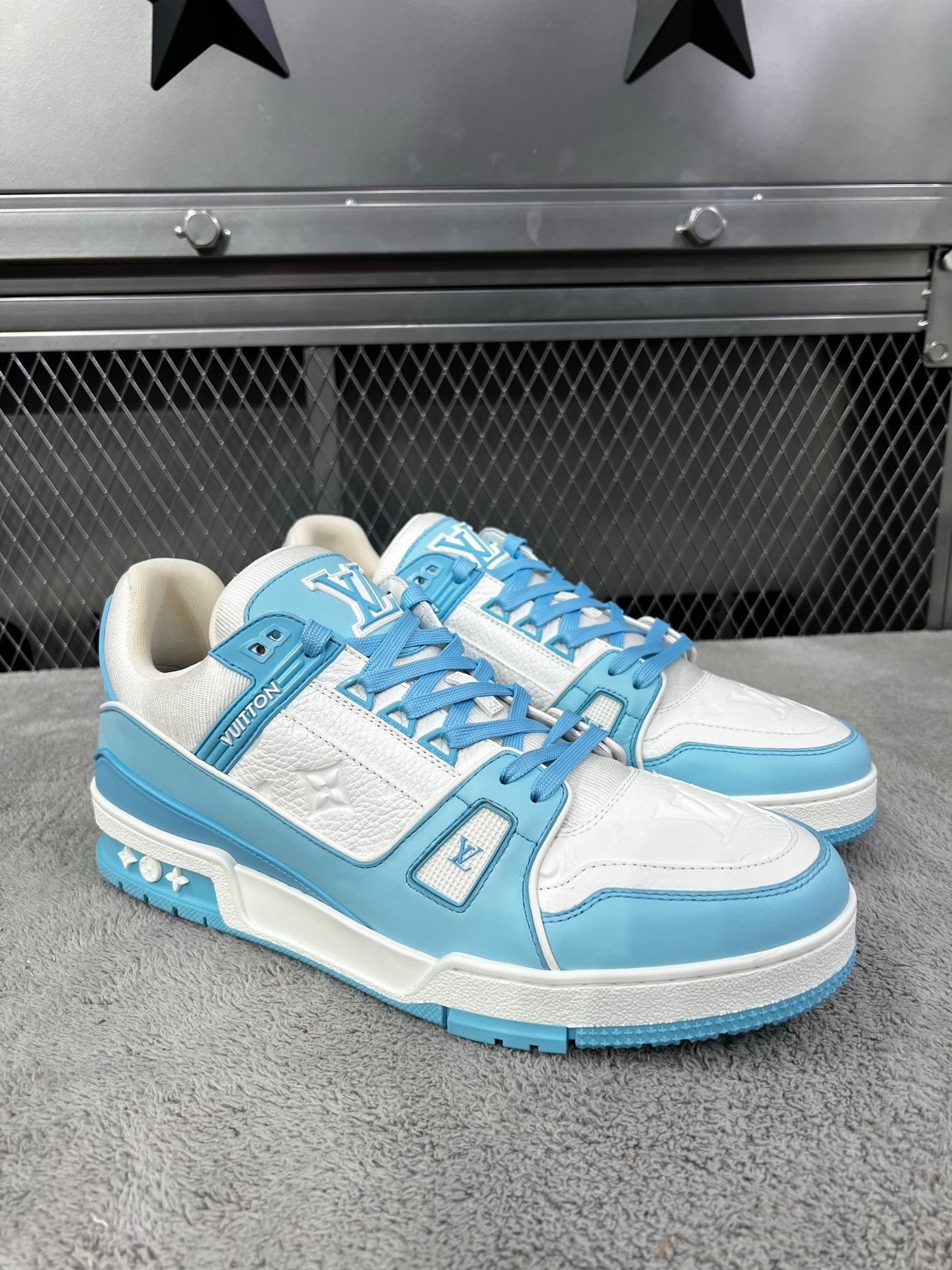 Louis Vuitton Louis Vuitton Training Blue Lowtop Sneakers 43.5 Men Size US 10.5 / EU 43-44 - 3 Thumbnail
