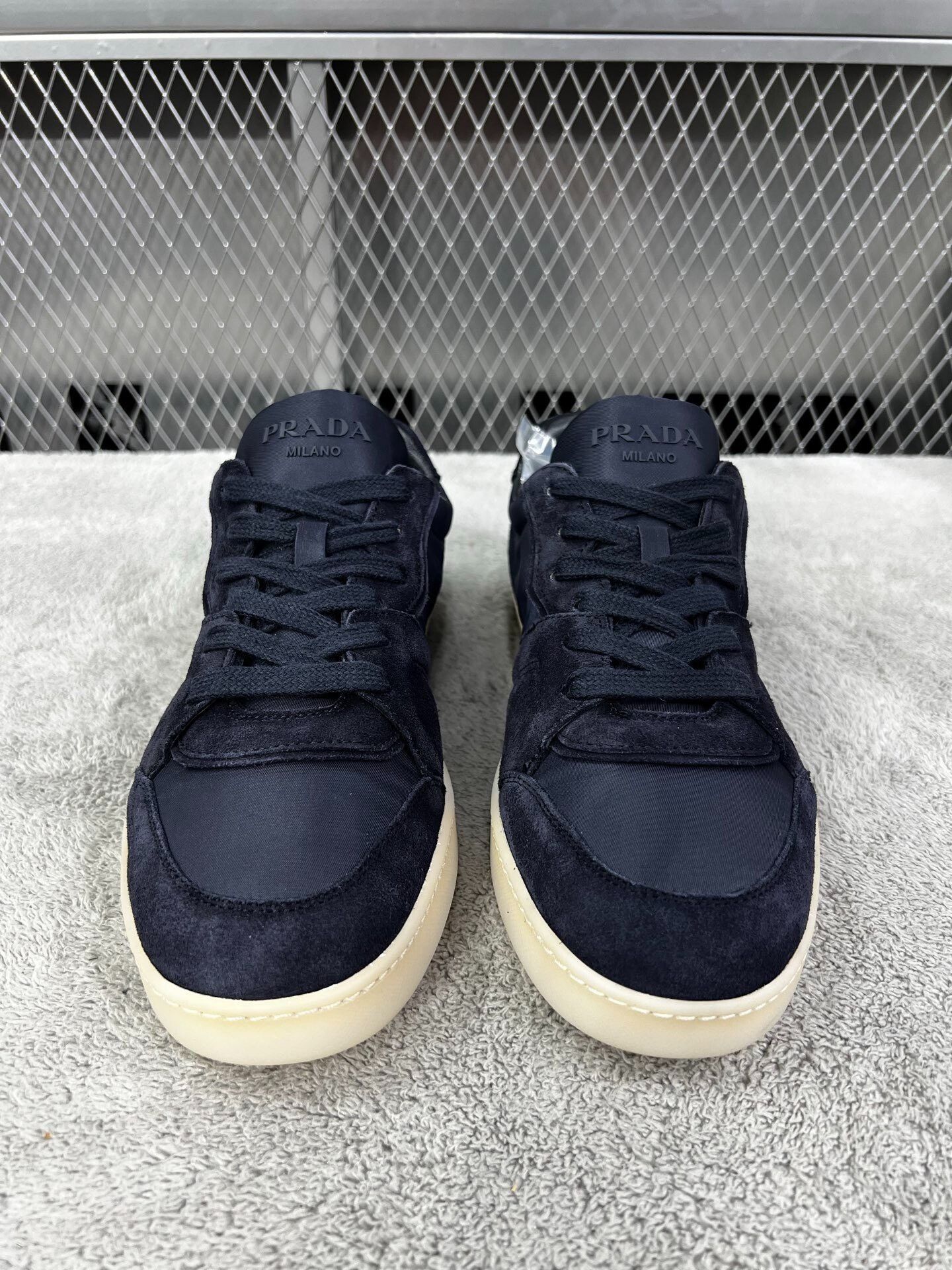 Prada Prada Leather Blue Lowtop Sneakers 41 Men Size US 8.5 / EU 41-42 - 2 Thumbnail