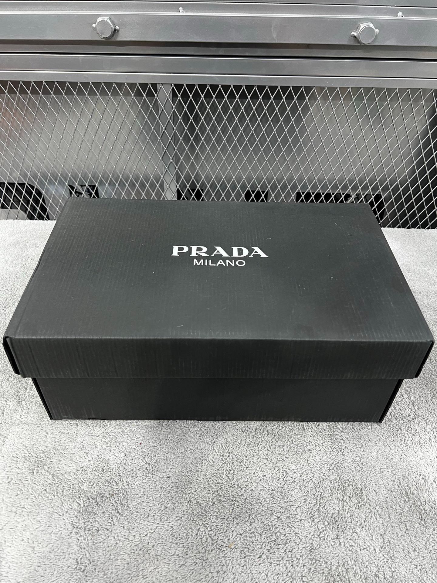 Prada Prada Leather Blue Lowtop Sneakers 41 Men Size US 8.5 / EU 41-42 - 8 Thumbnail