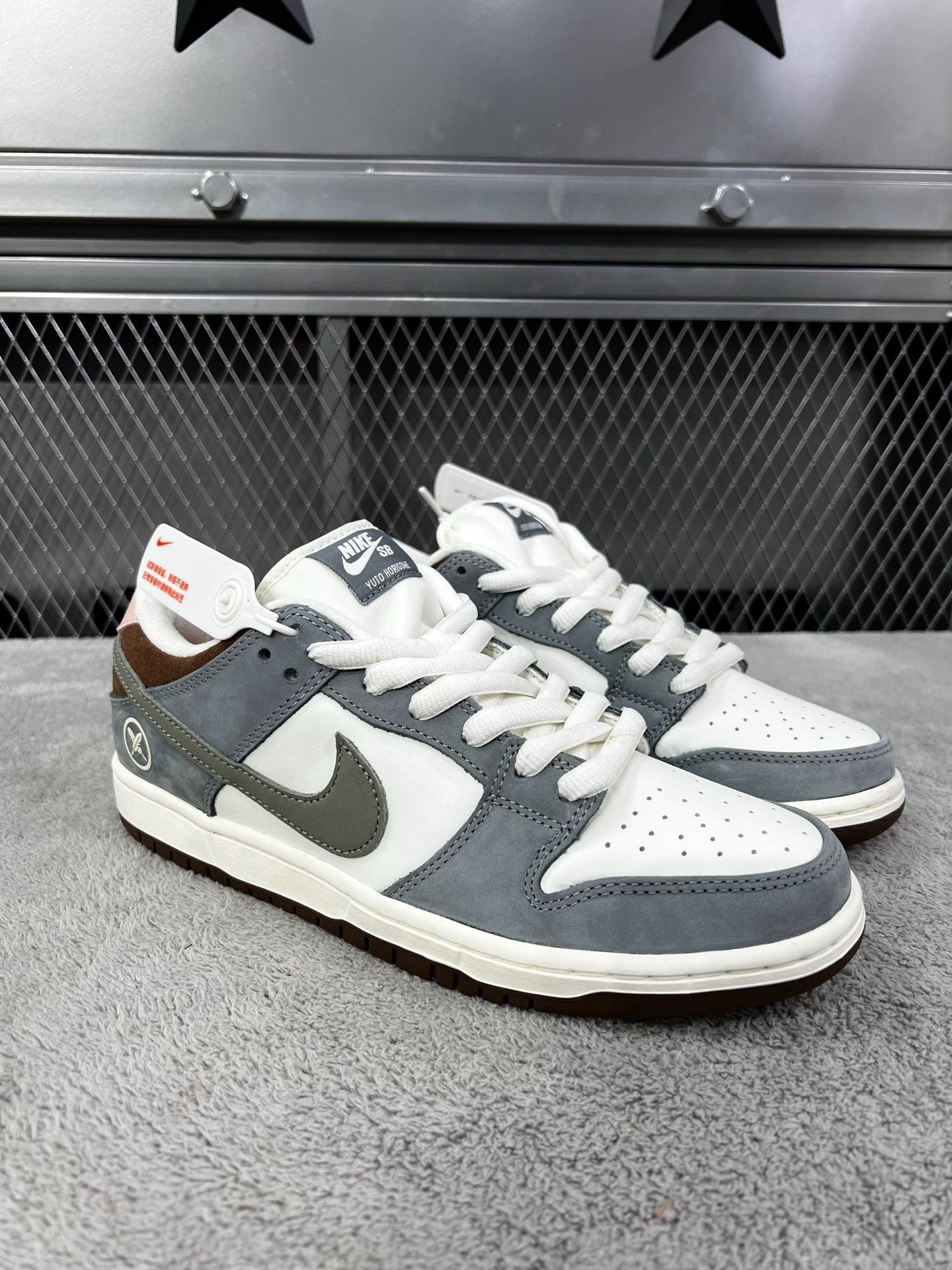 Nike Nike DUNK White Lowtop Sneakers L Men Size US 10 / EU 43 - 3 Thumbnail