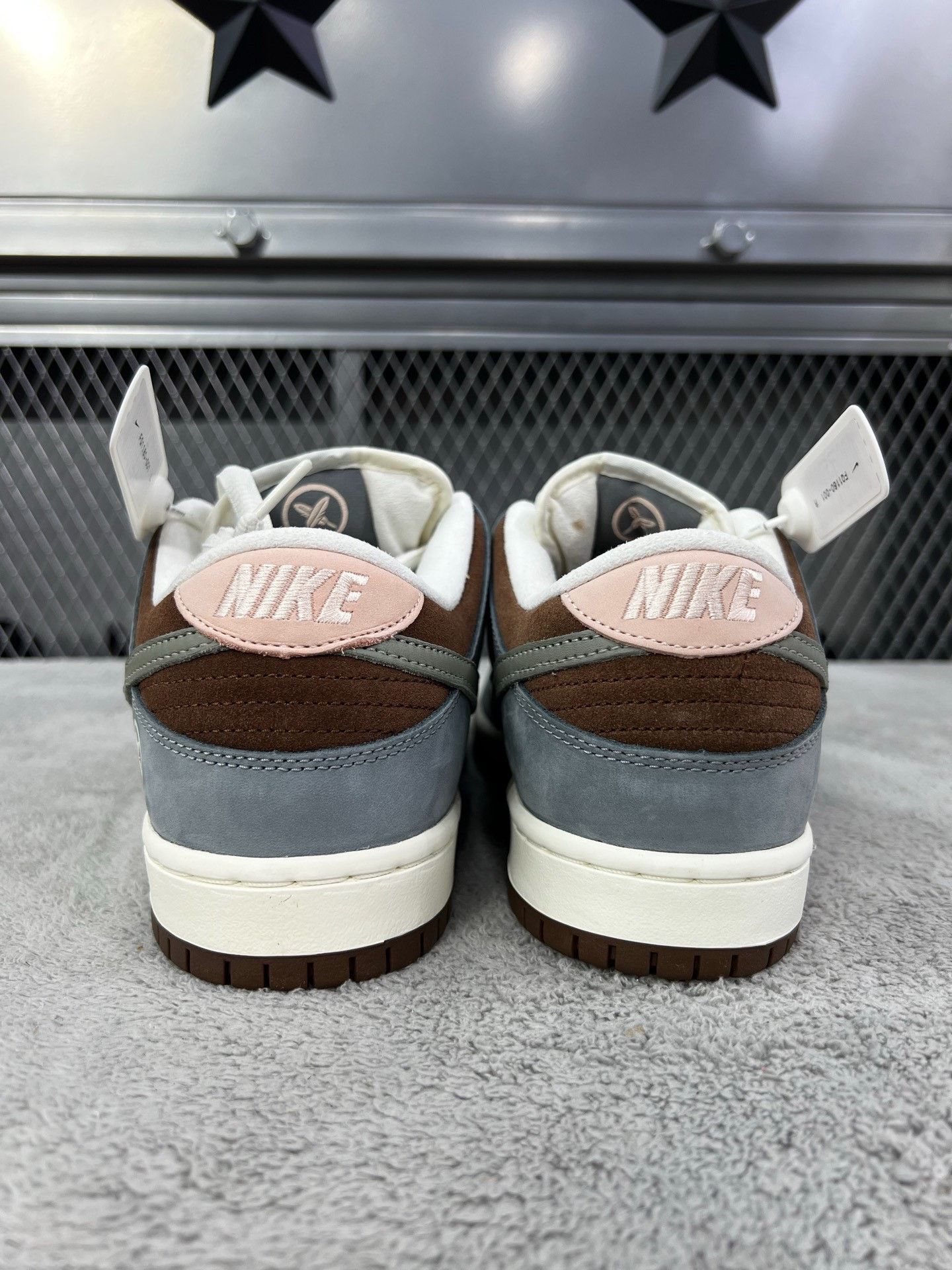 Nike Nike DUNK White Lowtop Sneakers L Men Size US 10 / EU 43 - 6 Thumbnail