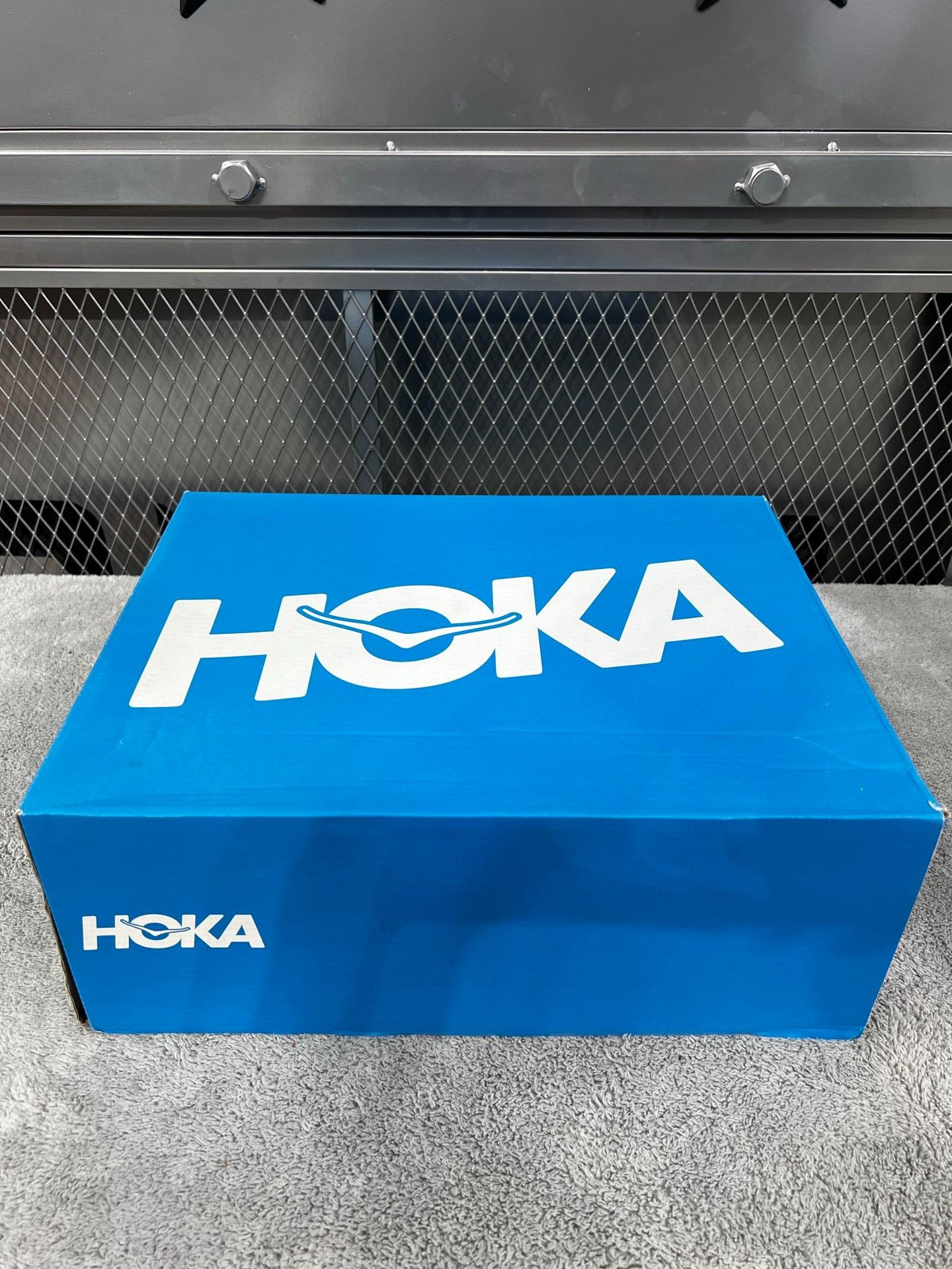 Hoka Hoka Waterproof Hoodie 44.5 Men Size US L / EU 52-54 / 3 - 8 Thumbnail