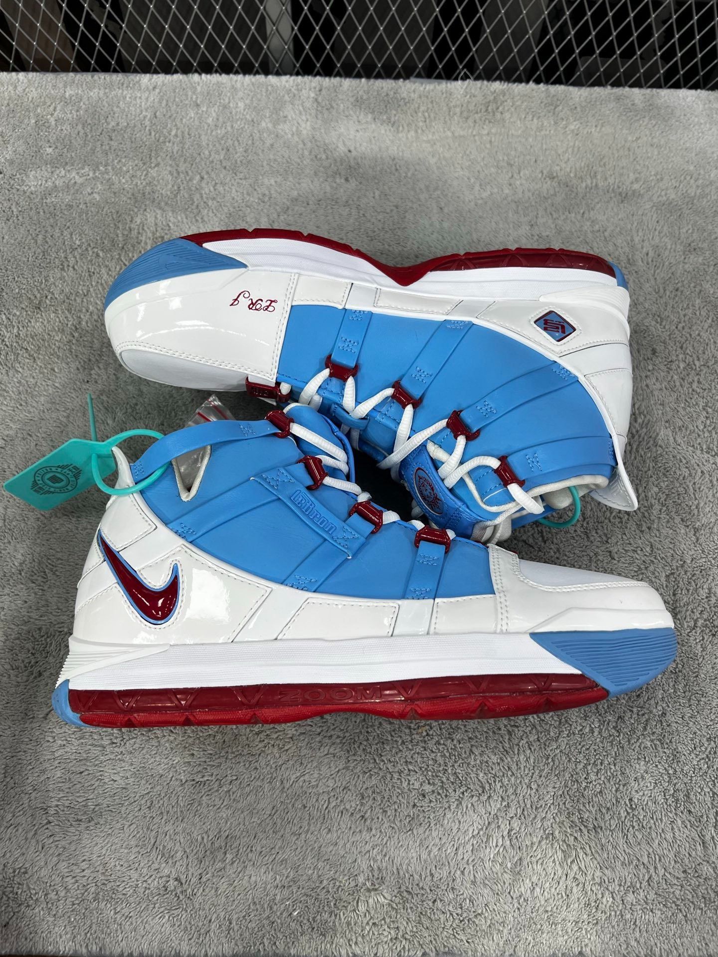 Nike Nike LEBRON 3 Blue Lowtop Sneakers 44 Men Size US 10.5 / EU 43-44 - 4 Thumbnail