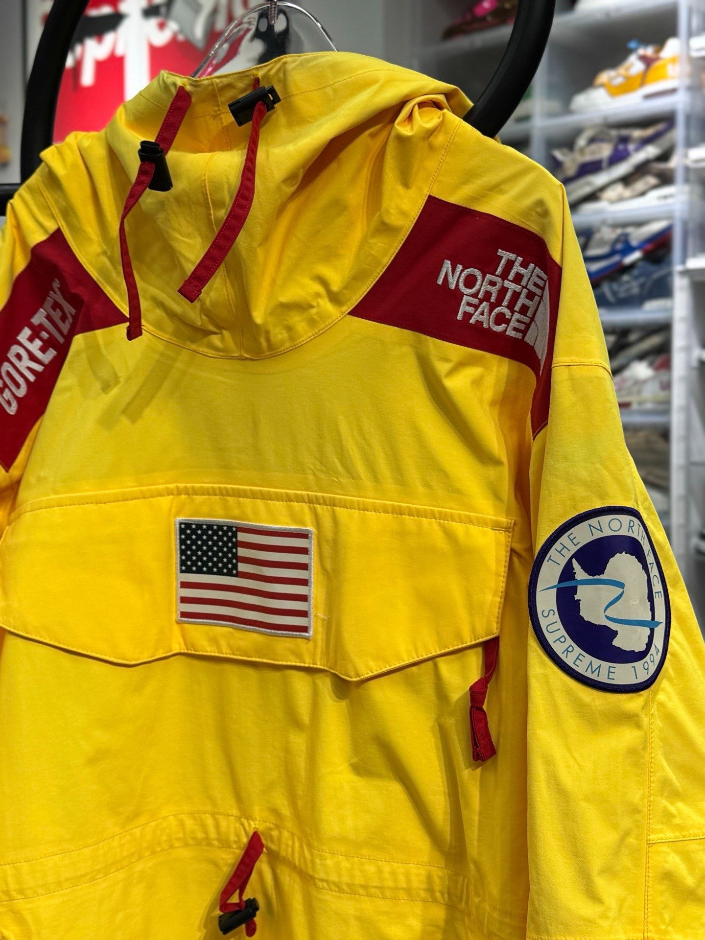 The North Face The North Face Yellow Light Jacket M Men Size US M / EU 48-50 / 2 - 3 Thumbnail