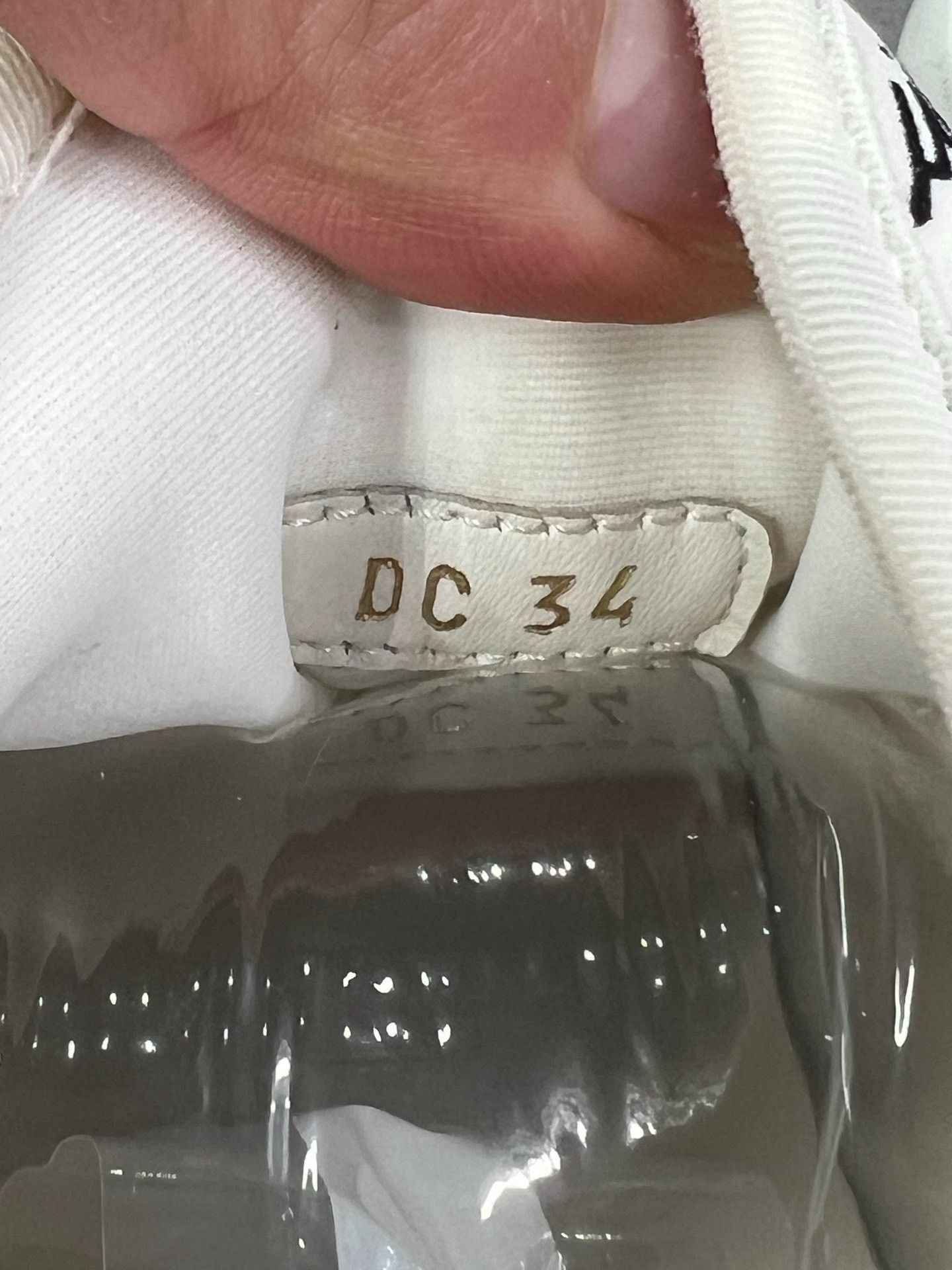 Dior Dior White Lowtop Sneakers 34 Women Size US 4 / IT 34 - 8 Thumbnail