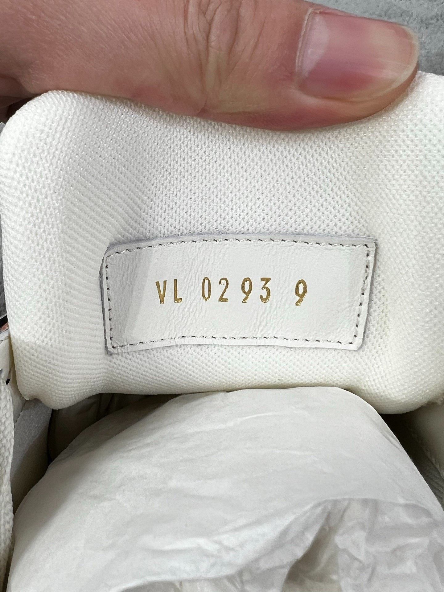 Louis Vuitton Louis Vuitton Training Green Lowtop Sneakers 43 Men Size US 10 / EU 43 - 7 Thumbnail