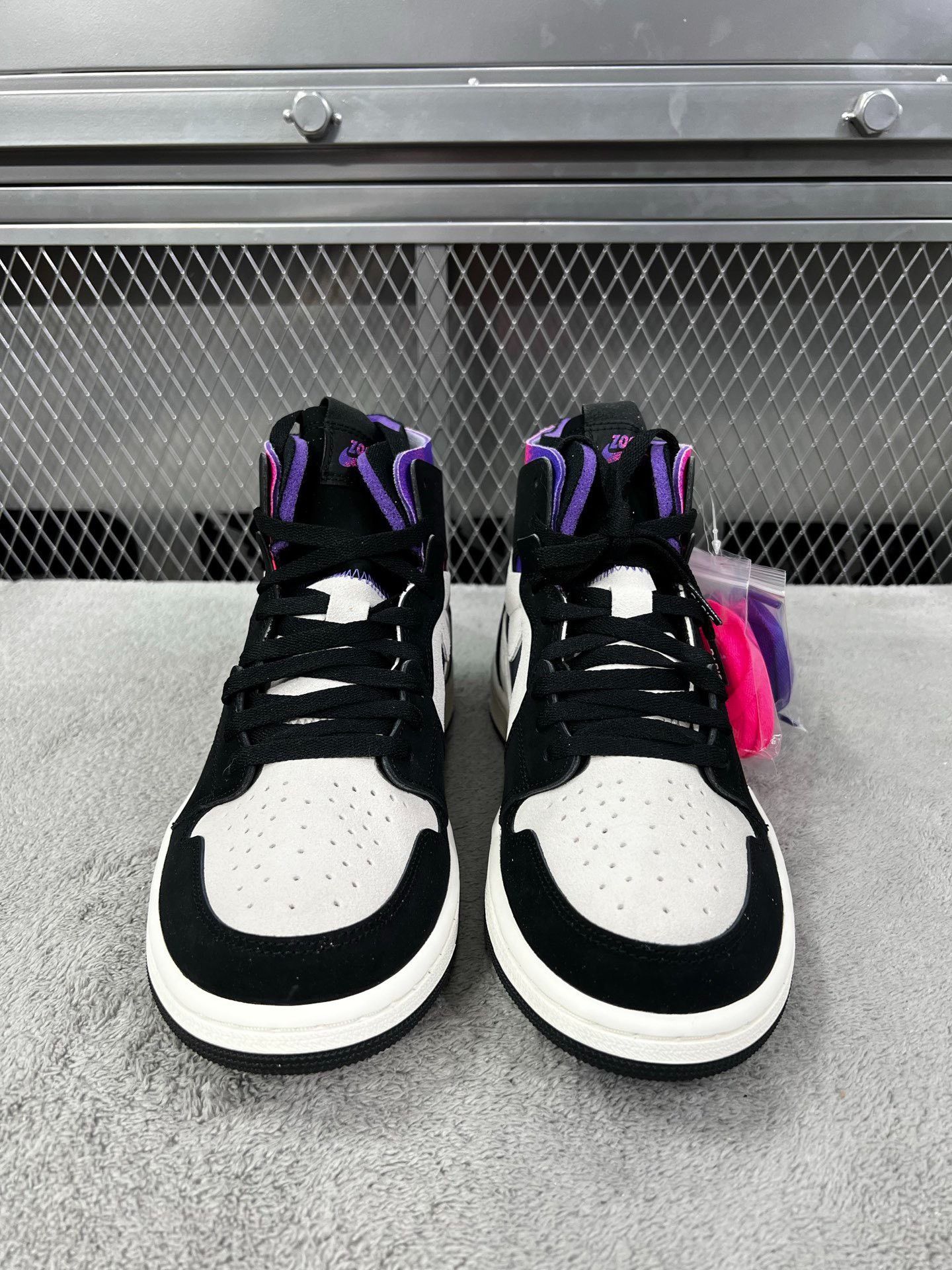 Nike Nike Purple Lowtop Sneakers 44 Men Size US 10.5 / EU 43-44 - 2 Thumbnail