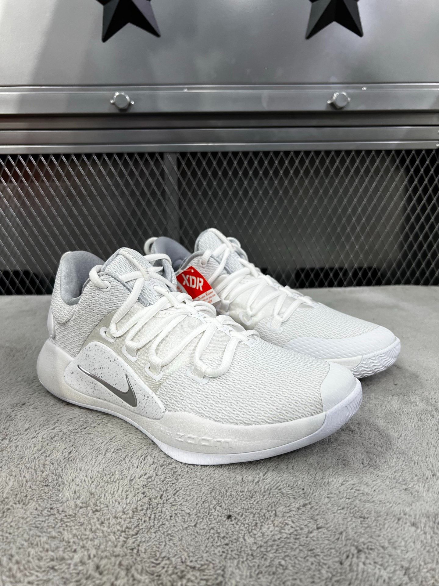 Nike Nike White Lowtop Sneakers 41 Men Size US 8.5 / EU 41-42 - 3 Thumbnail