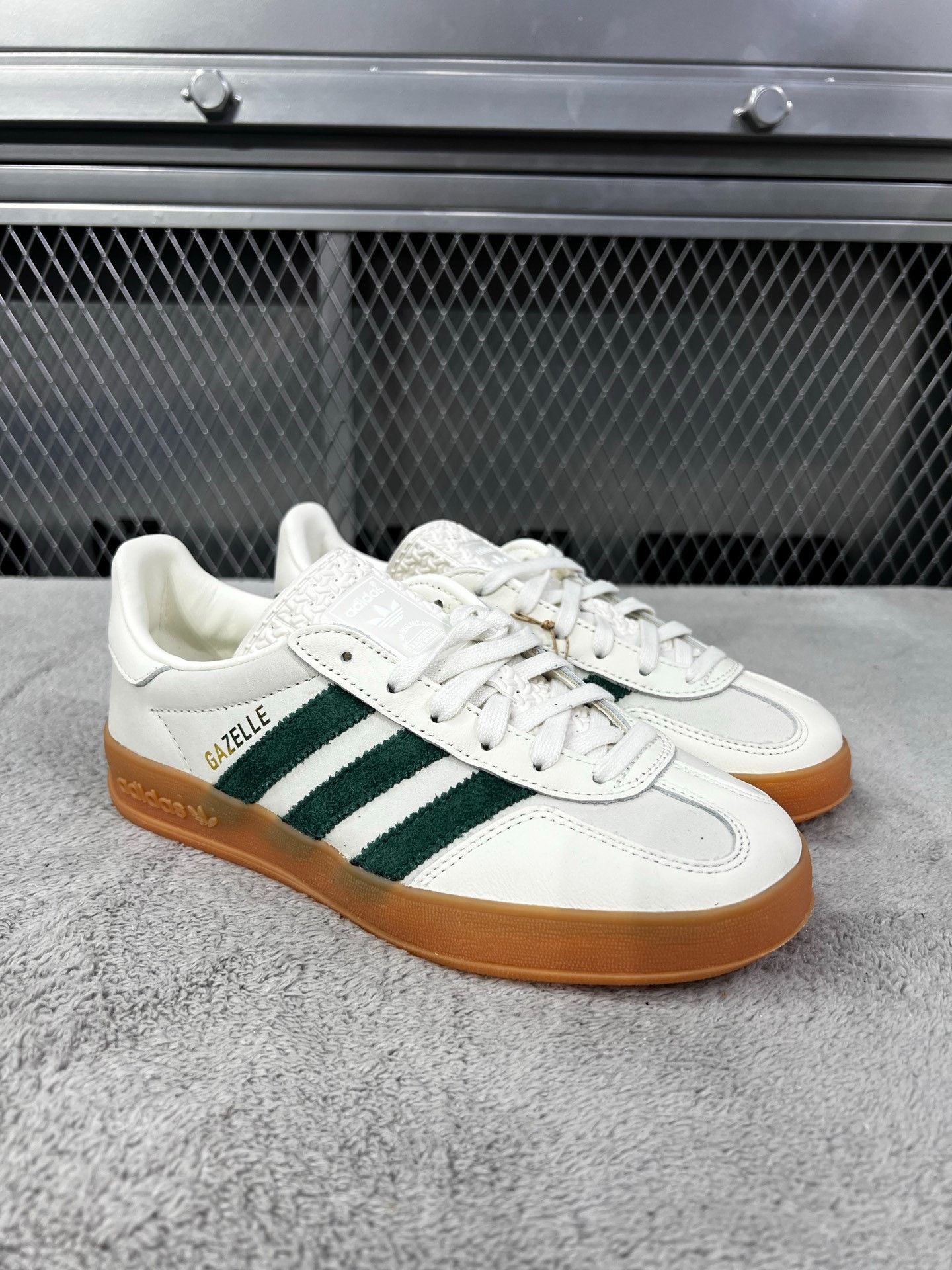 Adidas Adidas Green Lowtop Sneakers 35 Men Size US 5 / EU 37 - 3 Thumbnail