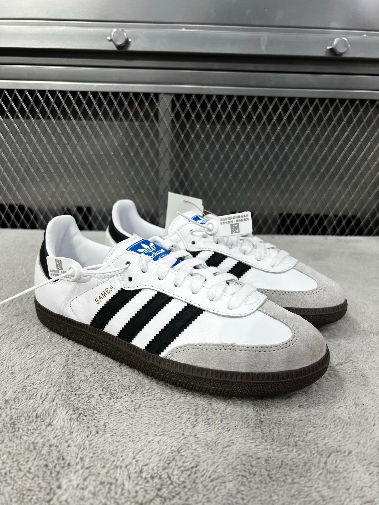 Adidas Adidas Retro Black Lowtop Sneakers 38 Men Size US 6 / EU 39 - 3 Thumbnail