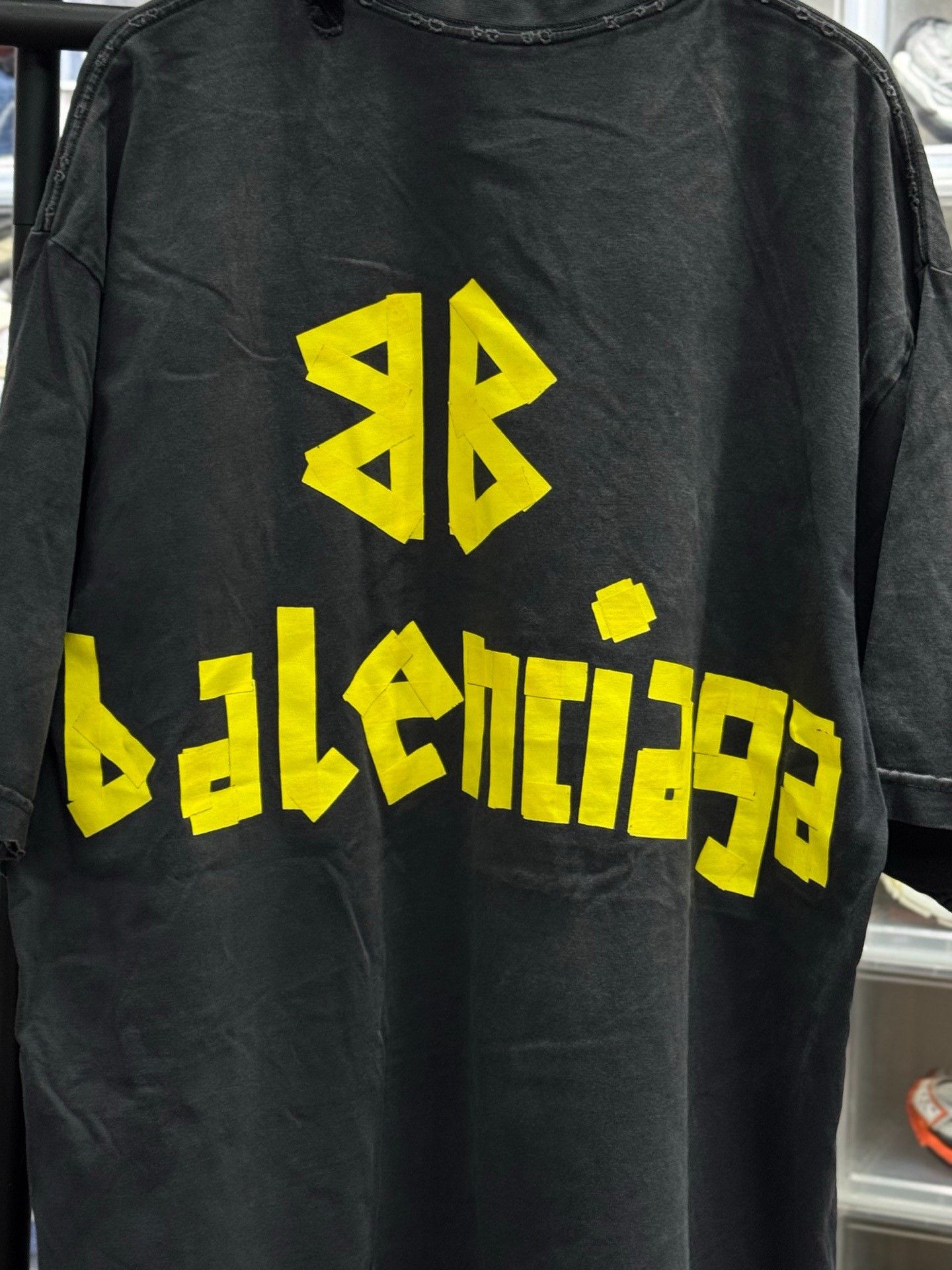 Balenciaga Balenciaga Retro T-Shirt XS Men Size US XS / EU 42 / 0 - 4 Thumbnail