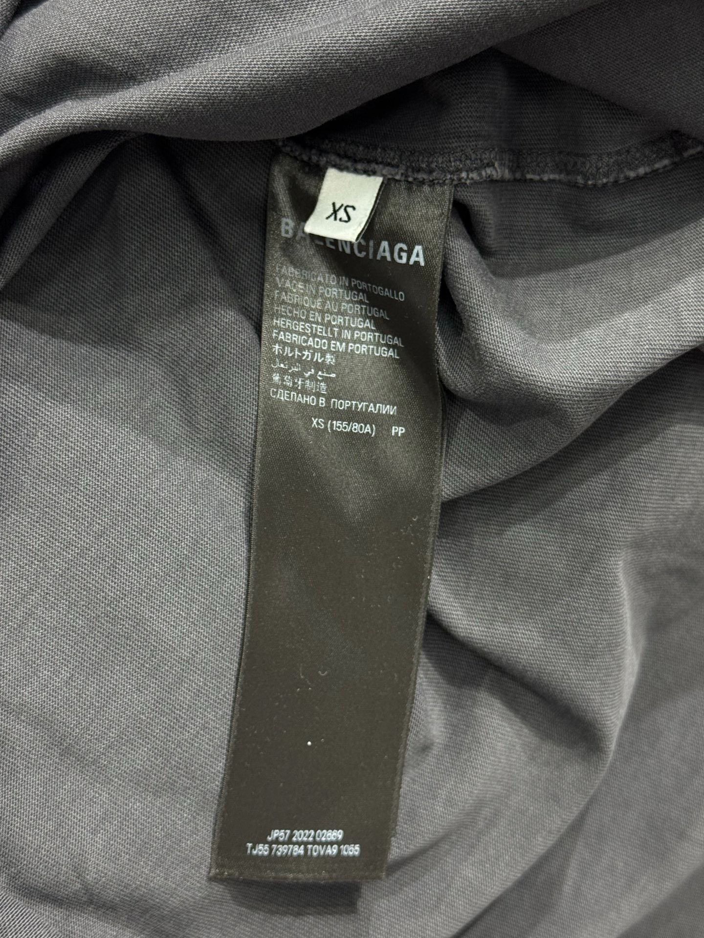 Balenciaga Balenciaga Retro T-Shirt XS Men Size US XS / EU 42 / 0 - 6 Thumbnail