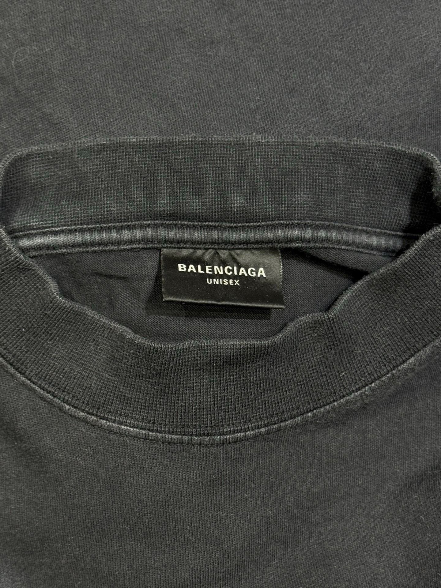Balenciaga Balenciaga Printed T-Shirt XXS Men Size US XXS / EU 40 - 4 Thumbnail