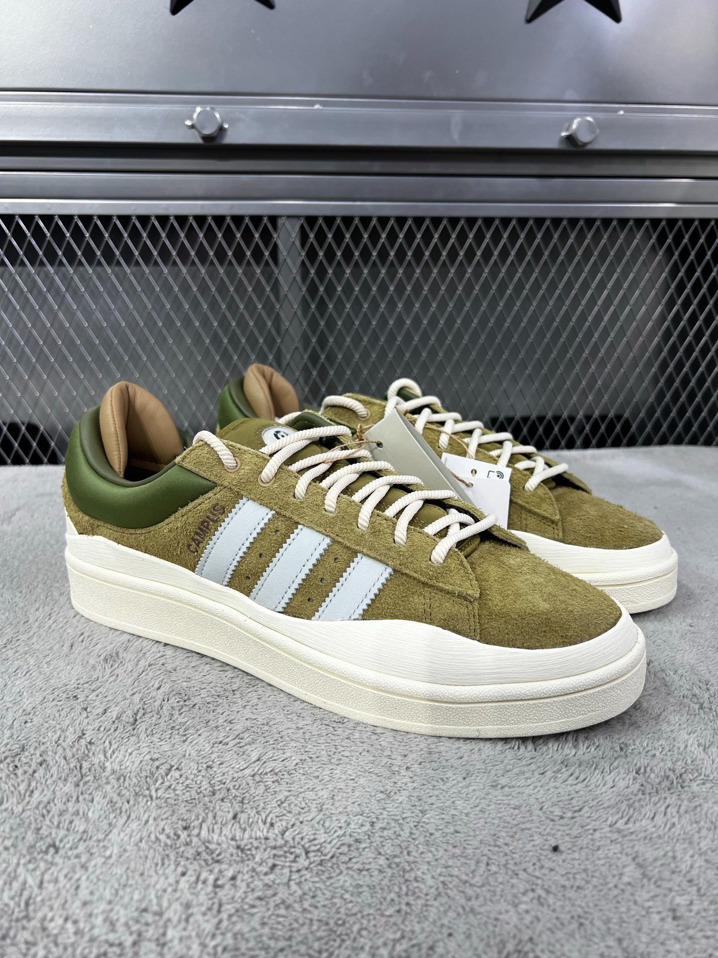 Adidas Adidas White Lowtop Sneakers 43 Men Size US 10 / EU 43 - 3 Thumbnail