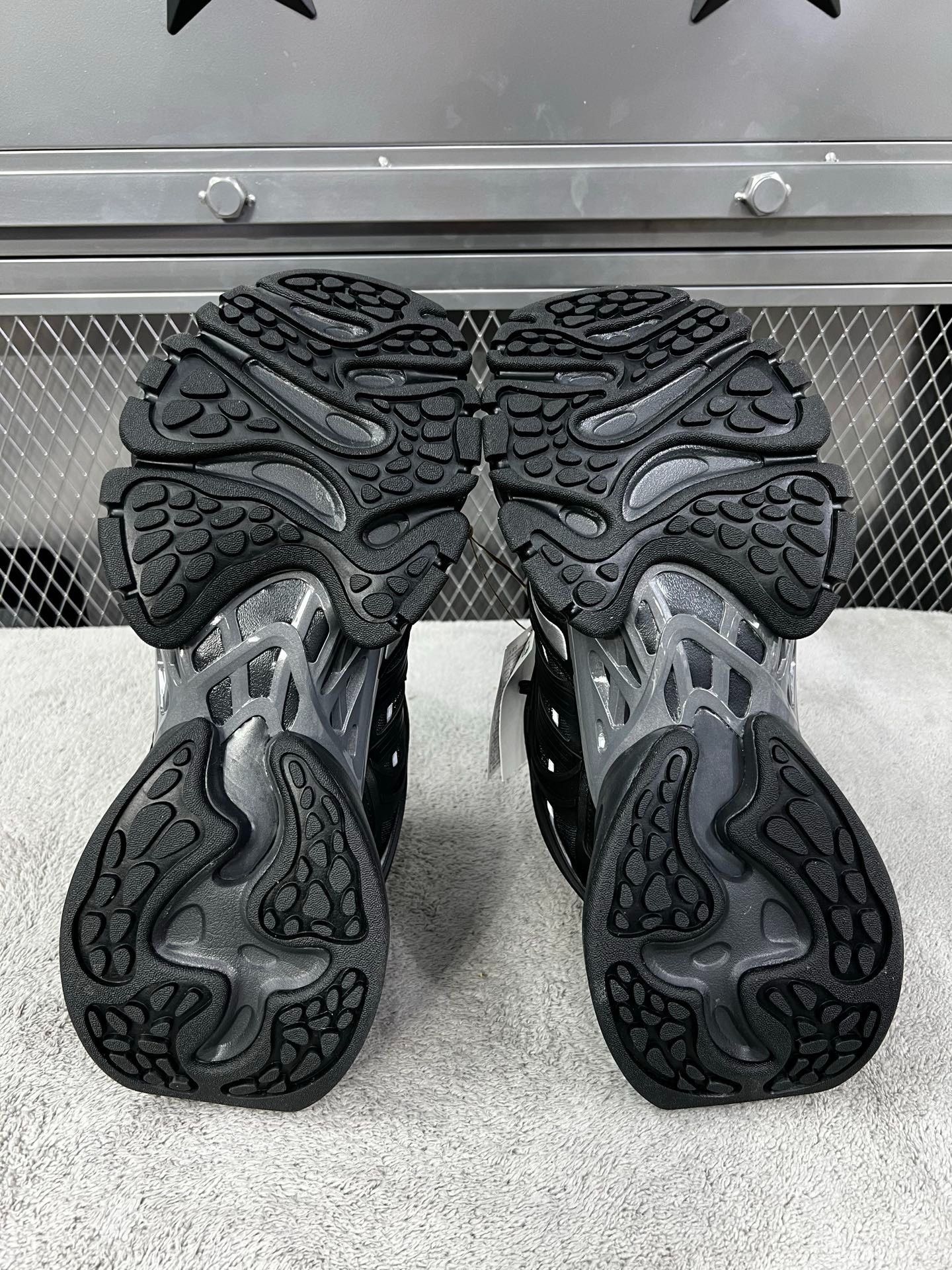 Adidas Adidas Running Black Lowtop Sneakers 44 Men Size US 10.5 / EU 43-44 - 5 Thumbnail