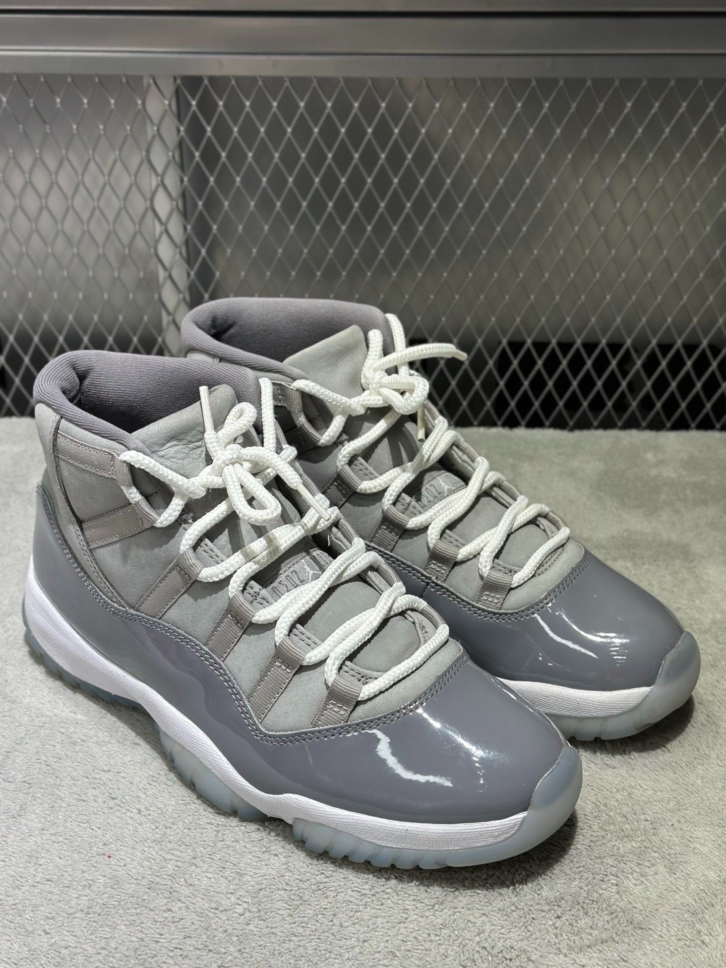 Nike Nike Retro Gray Lowtop Sneakers 21 Men Size US 10 / EU 43 - 3 Thumbnail