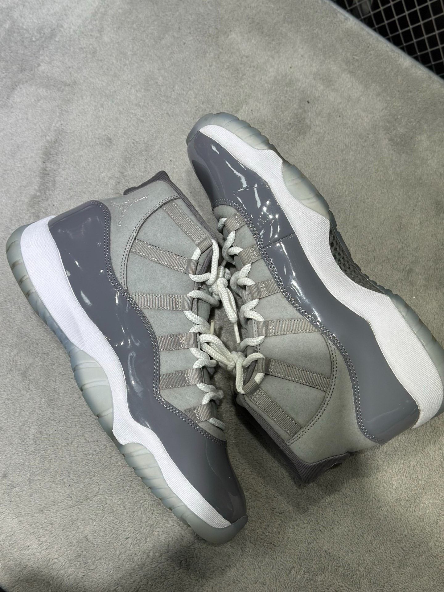 Nike Nike Retro Gray Lowtop Sneakers 21 Men Size US 10 / EU 43 - 4 Thumbnail