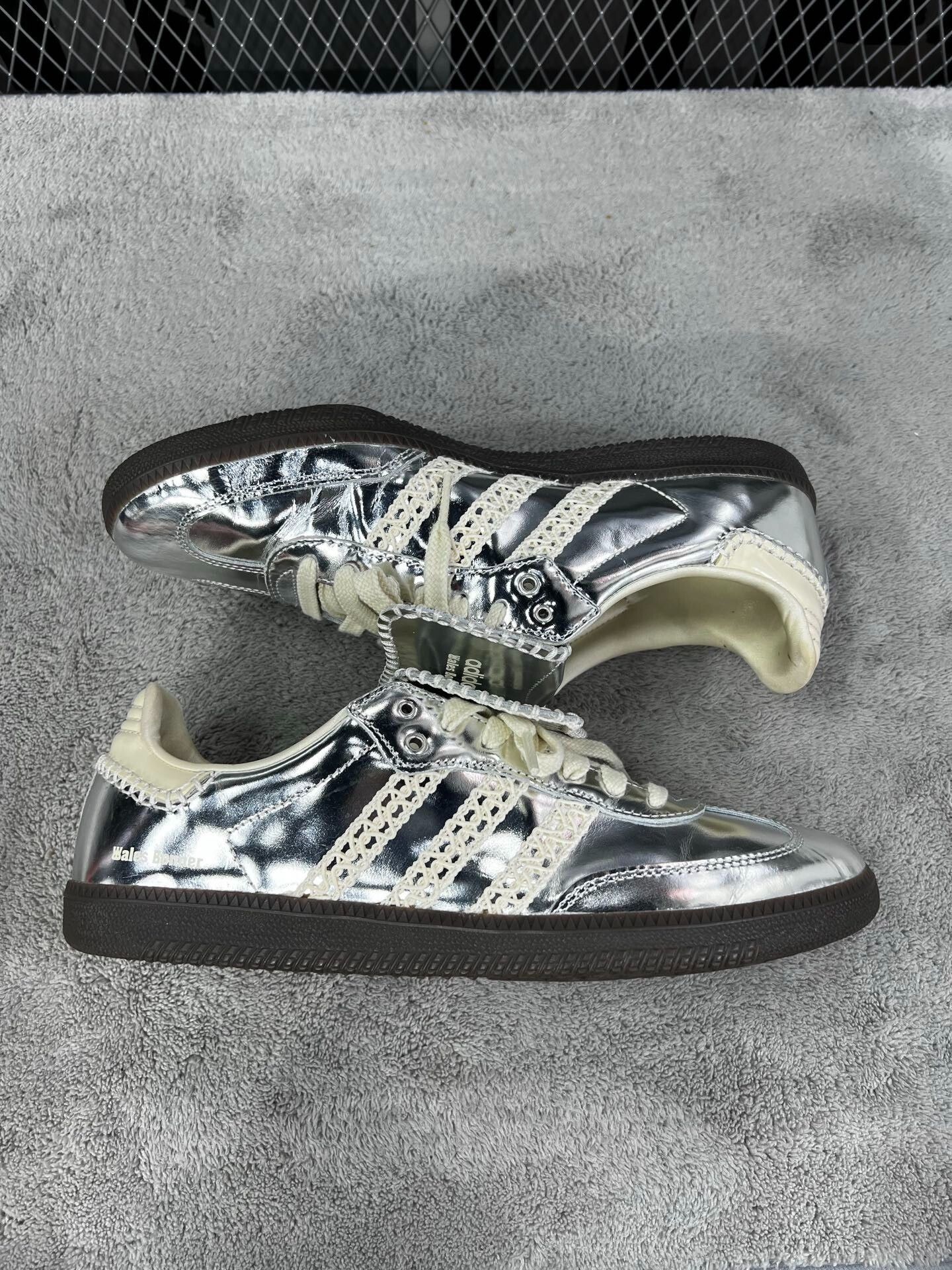 Adidas Adidas Silver Lowtop Sneakers 44 Men Size US 10.5 / EU 43-44 - 4 Thumbnail