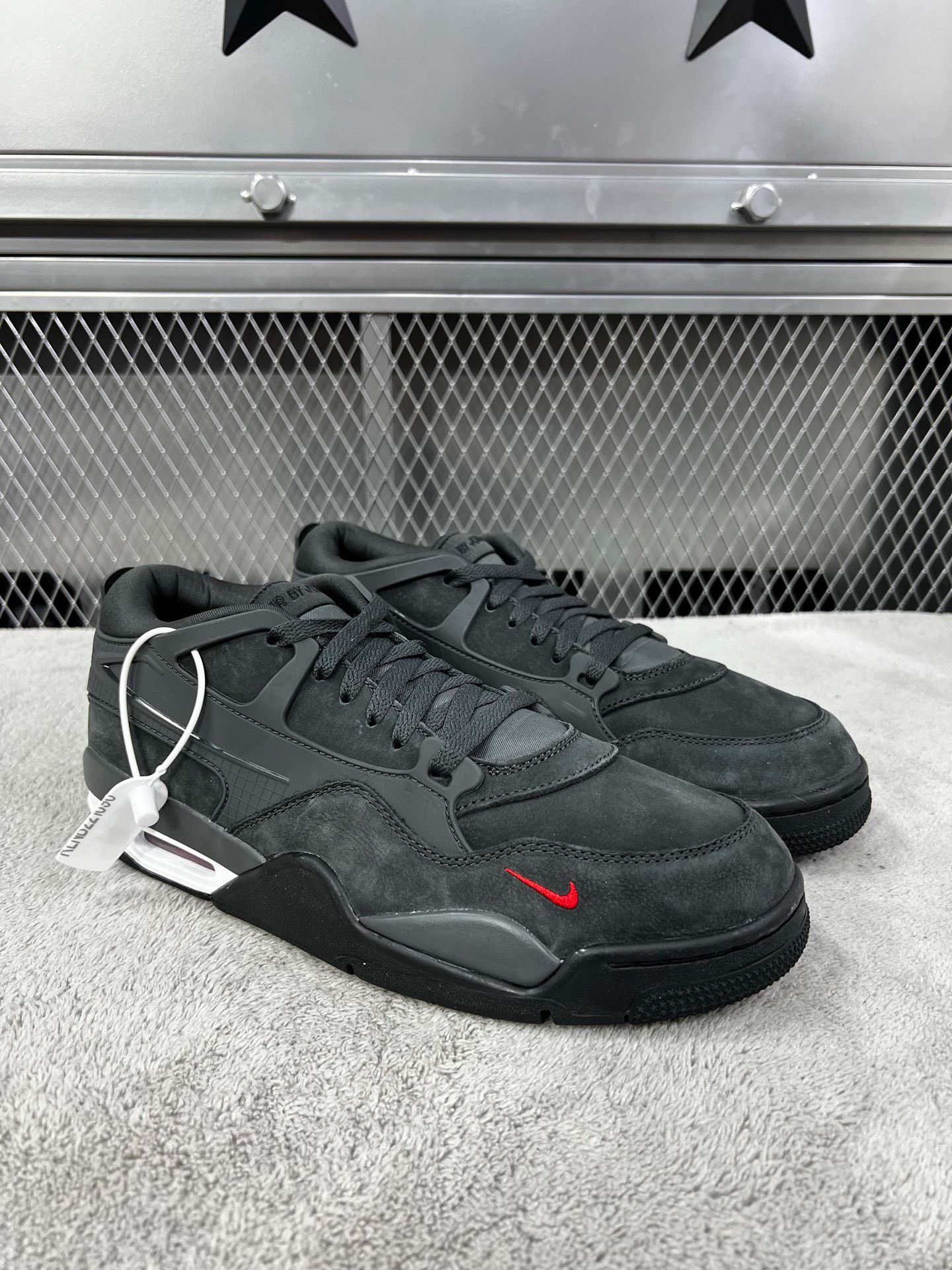 Nike Nike Black Lowtop Sneakers 43 Men Size US 10 / EU 43 - 3 Thumbnail