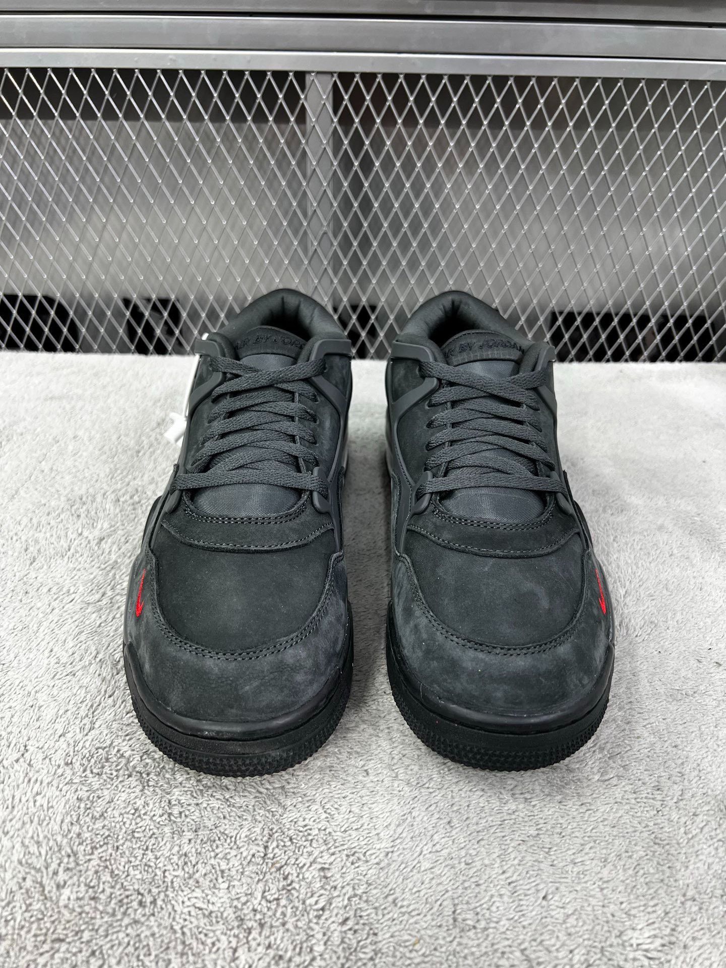 Nike Nike Black Lowtop Sneakers 43 Men Size US 10 / EU 43 - 2 Thumbnail