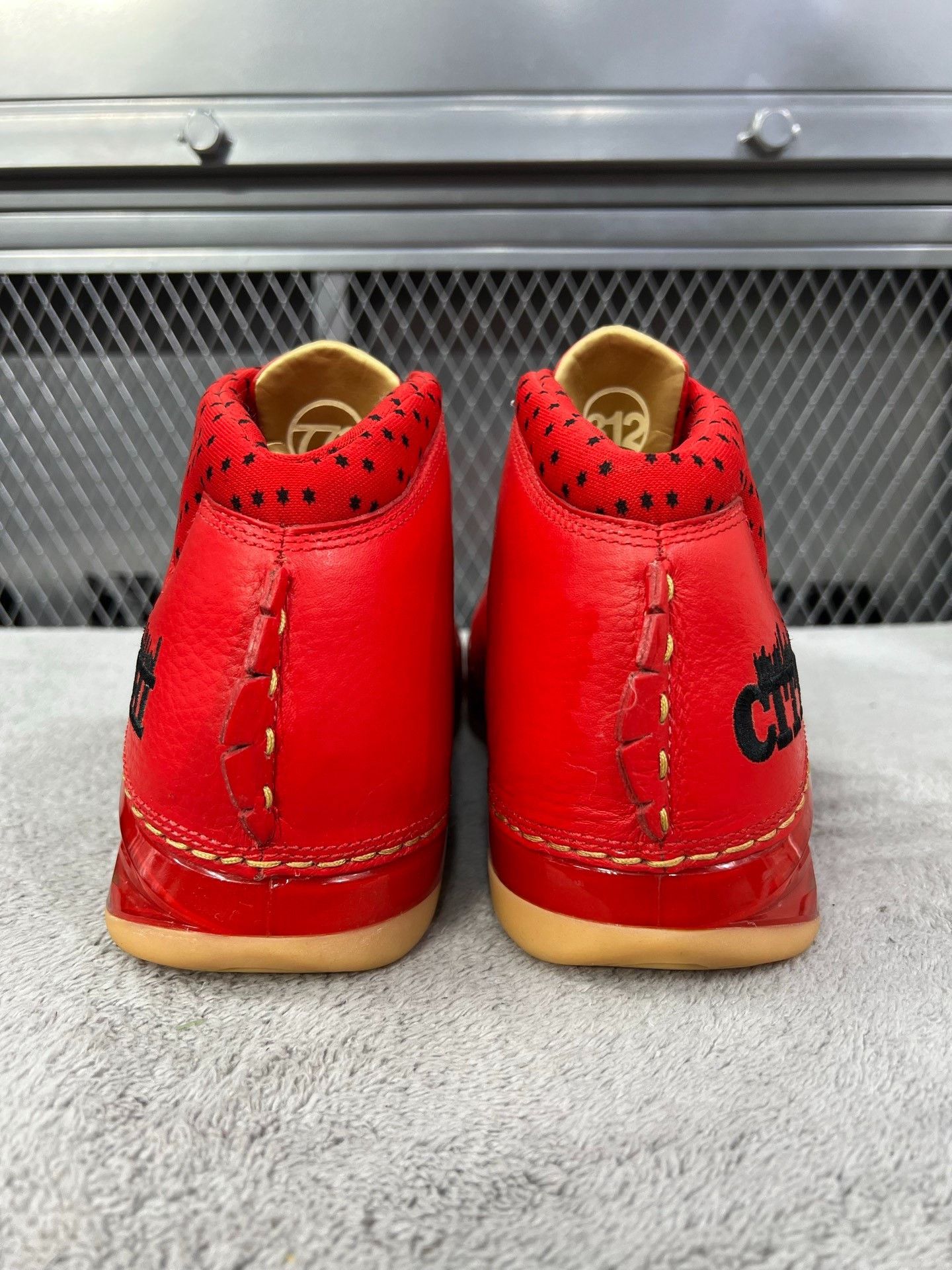Nike Nike Red Lowtop Sneakers 23 Men Size US 10 / EU 43 - 6 Thumbnail