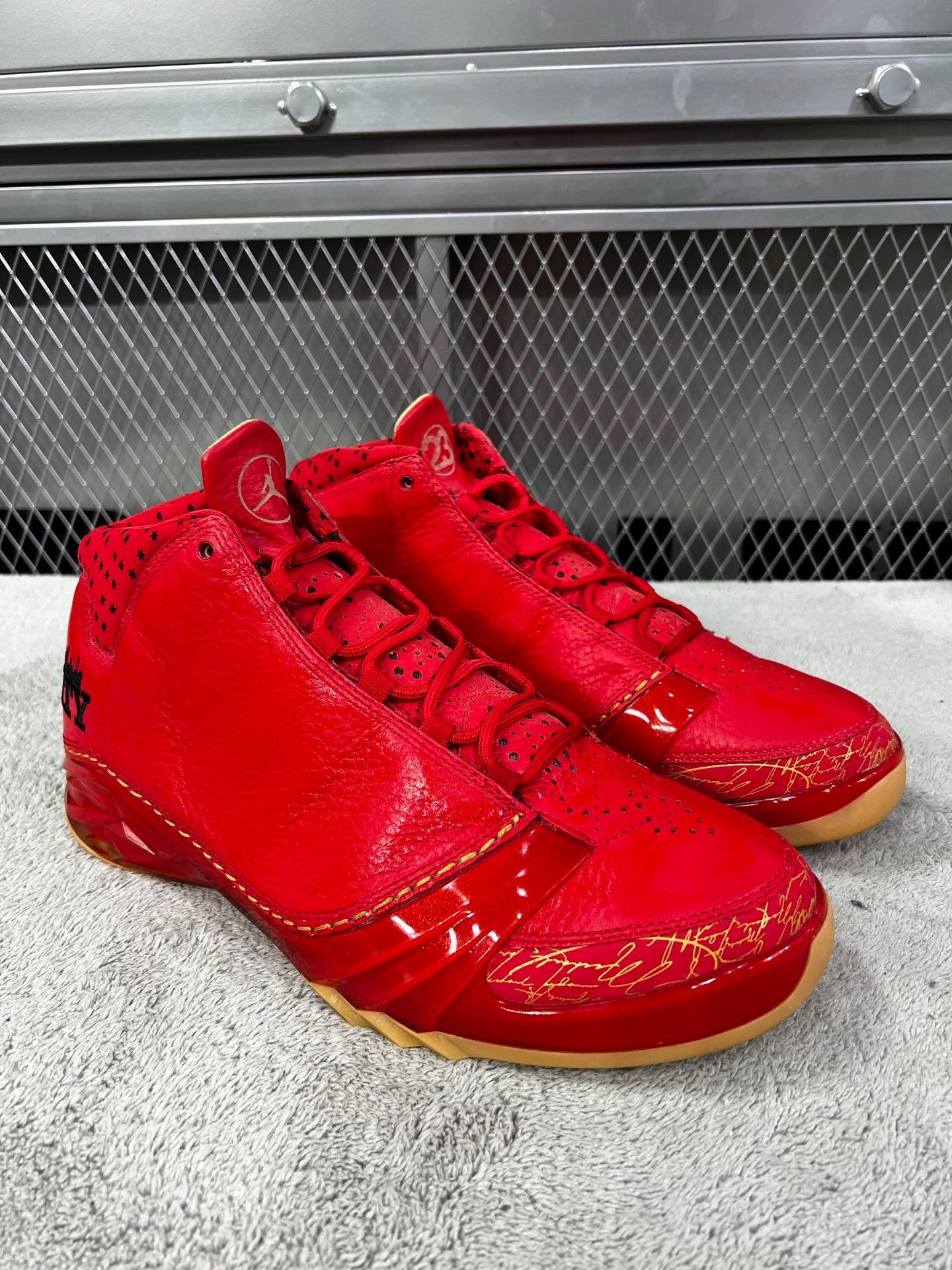 Nike Nike Red Lowtop Sneakers 23 Men Size US 10 / EU 43 - 3 Thumbnail