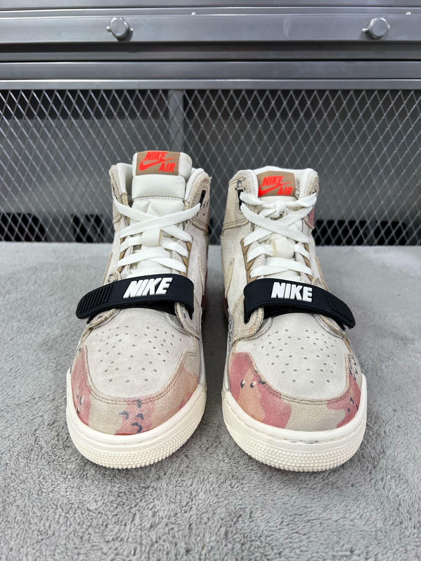Nike Nike Camo Lowtop Sneakers 42 Men Size US 9 / EU 42 - 2 Thumbnail