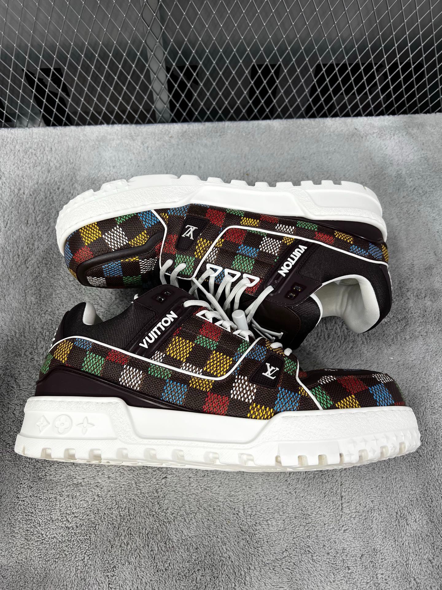 Louis Vuitton Louis Vuitton Training Lowtop Sneakers 44 Men Size US 10.5 / EU 43-44 - 4 Thumbnail