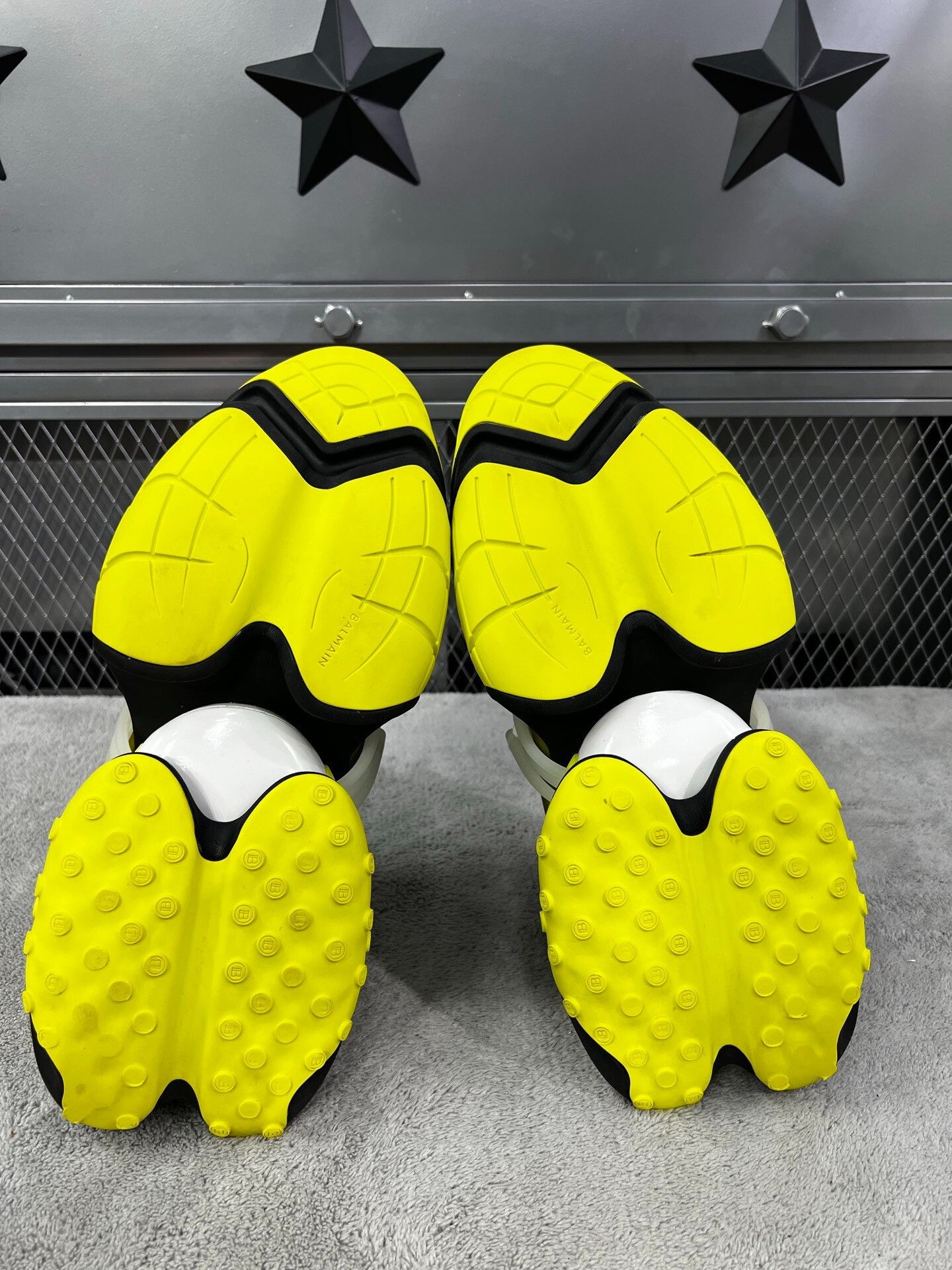 Balmain Balmain Yellow Lowtop Sneakers 42 Men Size US 9 / EU 42 - 5 Thumbnail