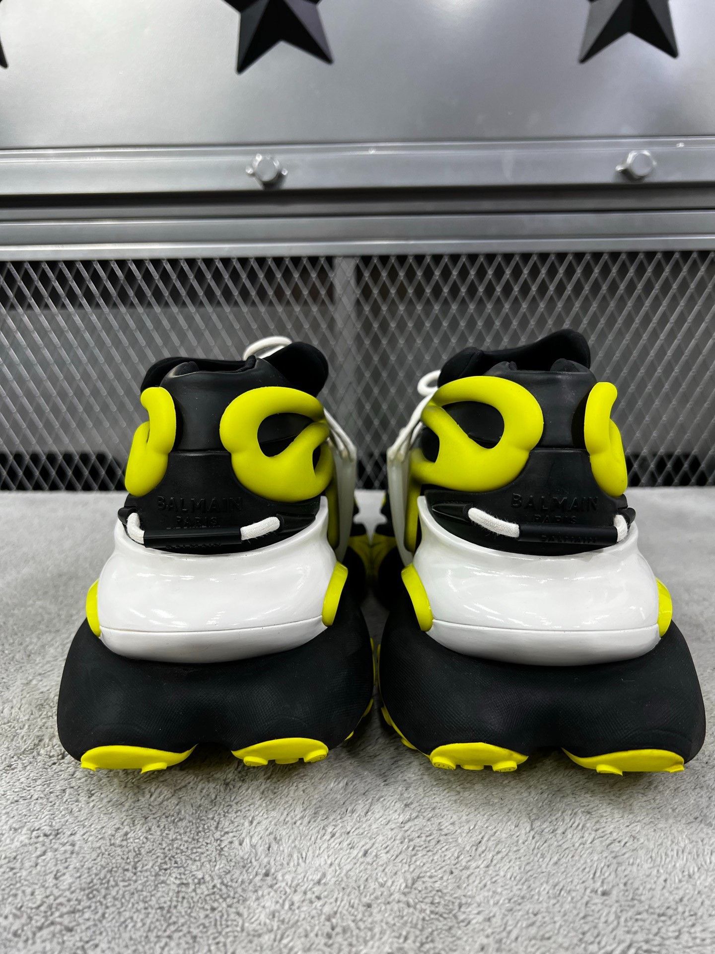 Balmain Balmain Yellow Lowtop Sneakers 42 Men Size US 9 / EU 42 - 6 Thumbnail
