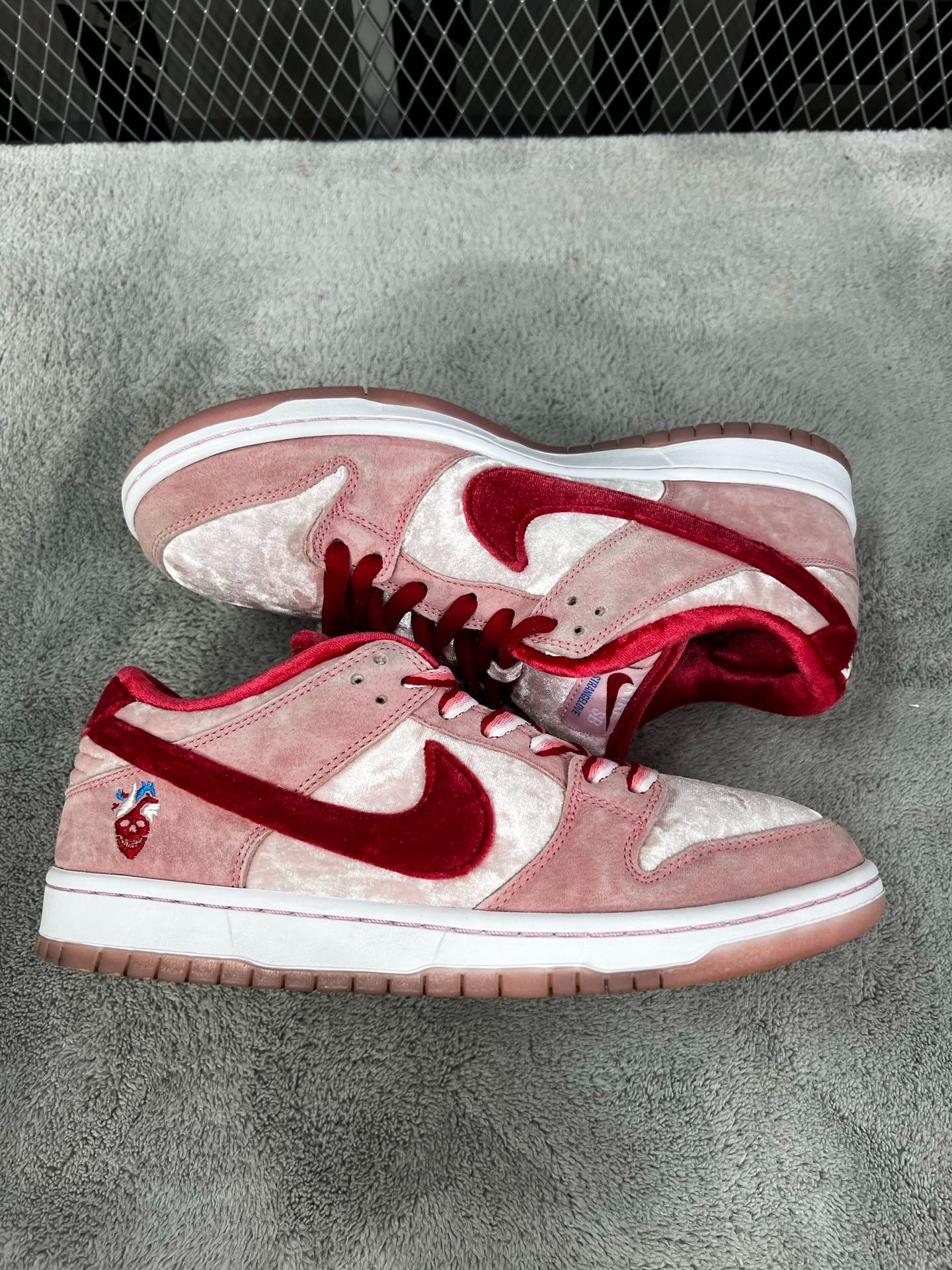 Nike Nike DUNK Pink Lowtop Sneakers 42 Men Size US 9 / EU 42 - 4 Thumbnail