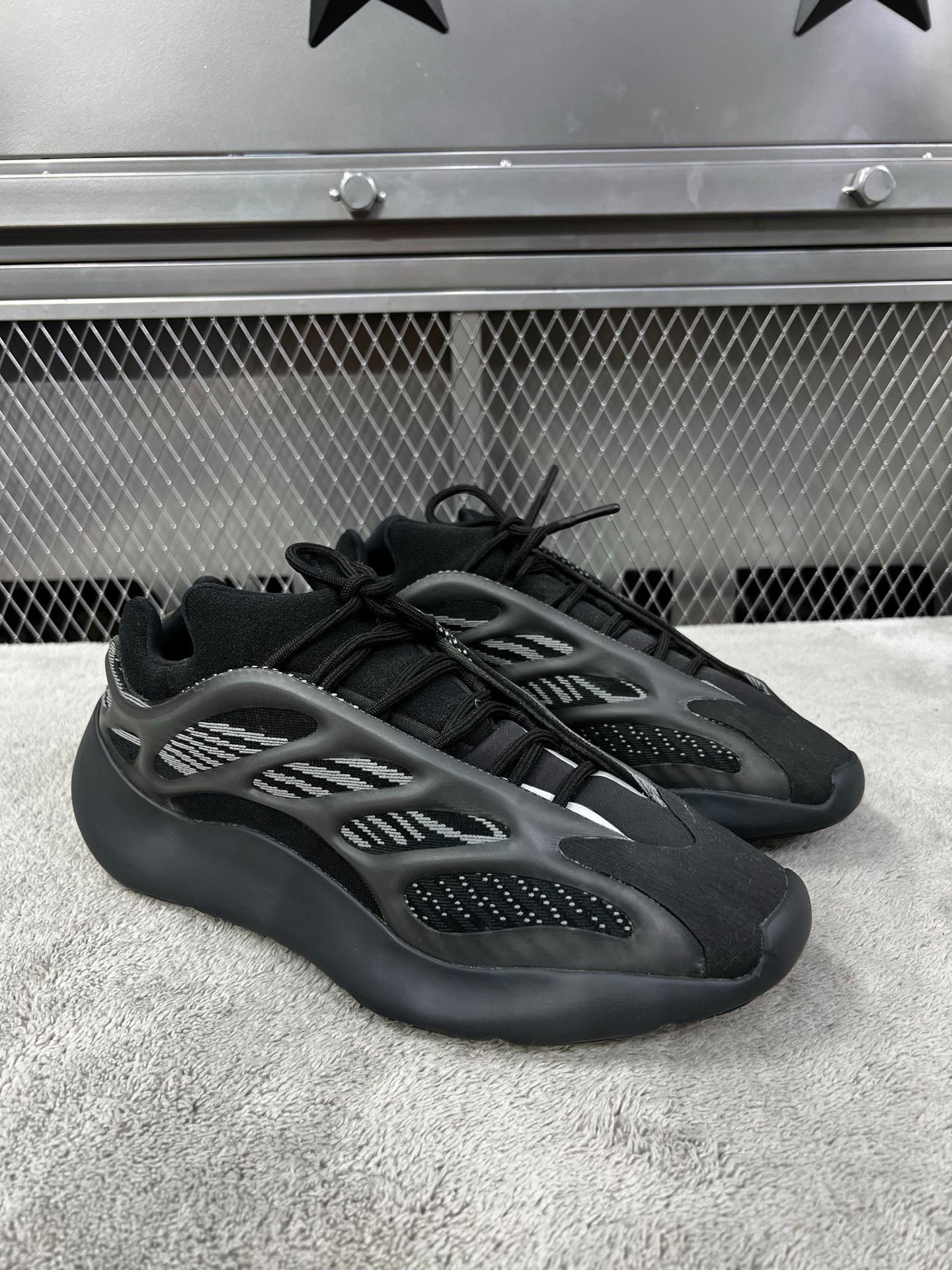 Adidas Adidas YEEZY Black Lowtop Sneakers 44 Men Size US 10.5 / EU 43-44 - 3 Thumbnail