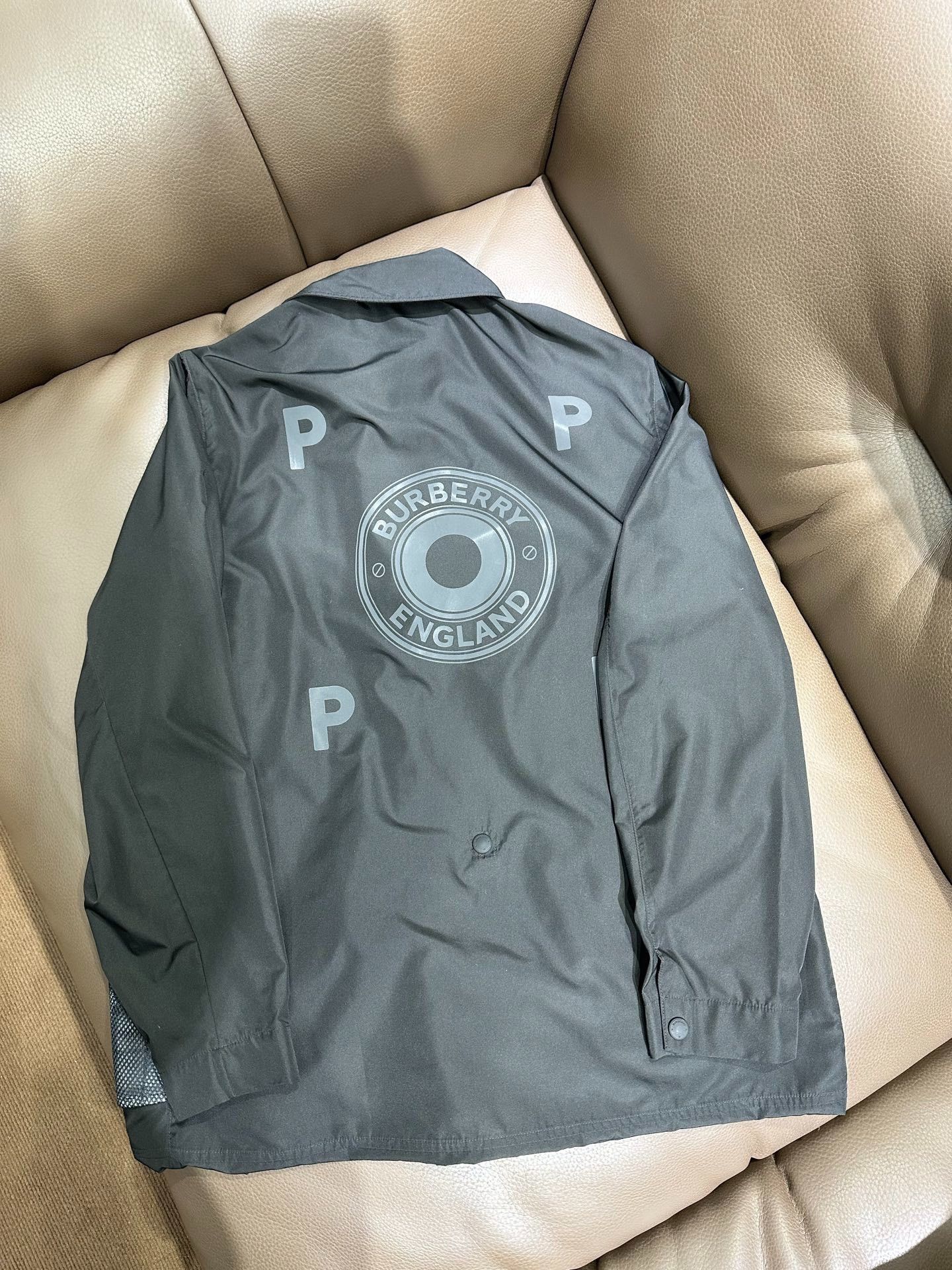 Burberry Burberry Black Light Jacket S Men Size US S / EU 44-46 / 1 - 2 Thumbnail