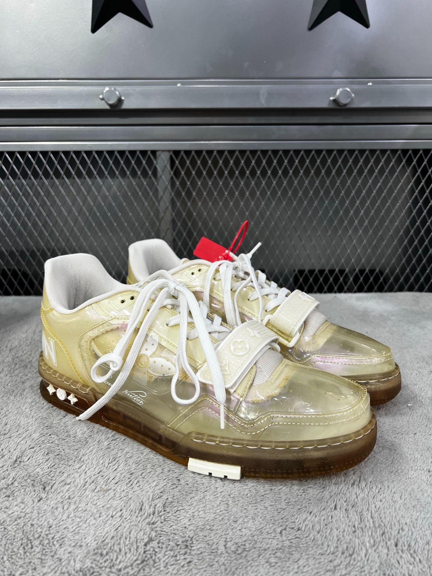 Louis Vuitton Louis Vuitton Training White Lowtop Sneakers 42 Men Size US 9 / EU 42 - 3 Thumbnail