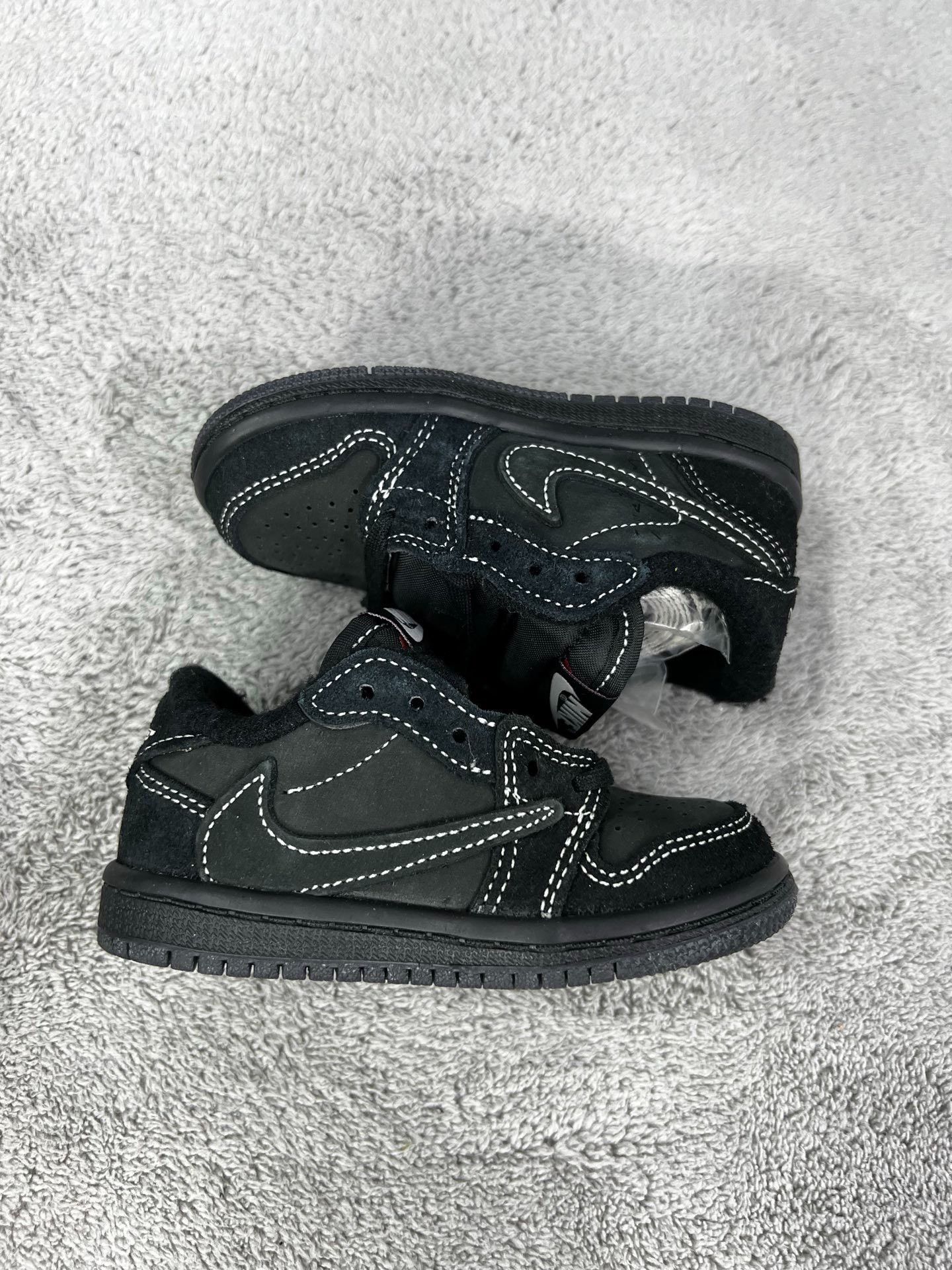 Nike Nike Black Lowtop Sneakers 22 Men Size US 10 / EU 43 - 2 Thumbnail